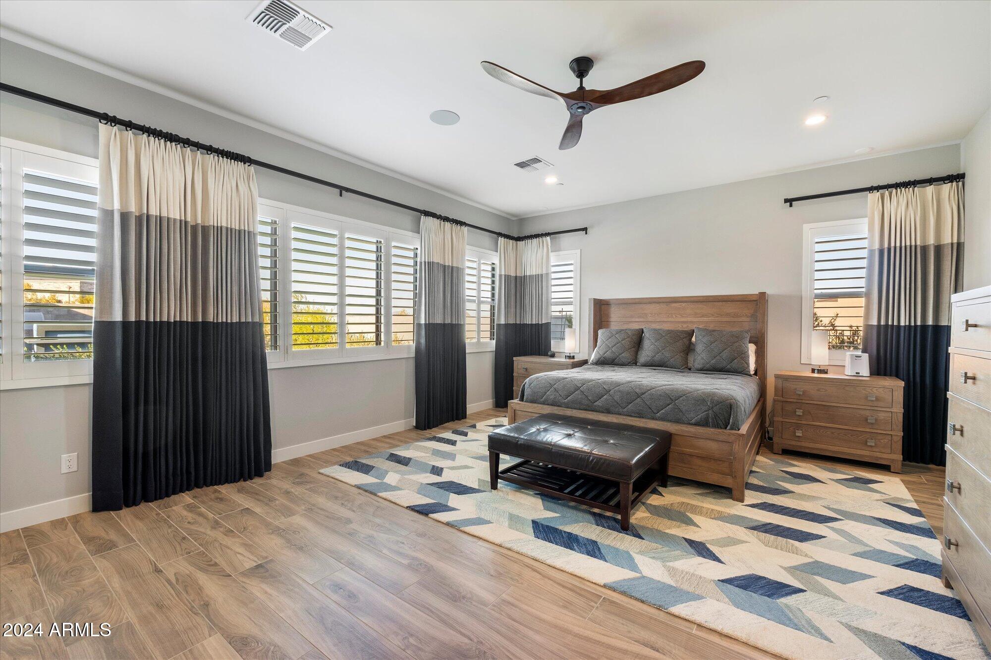 11946 E CAVEDALE Drive