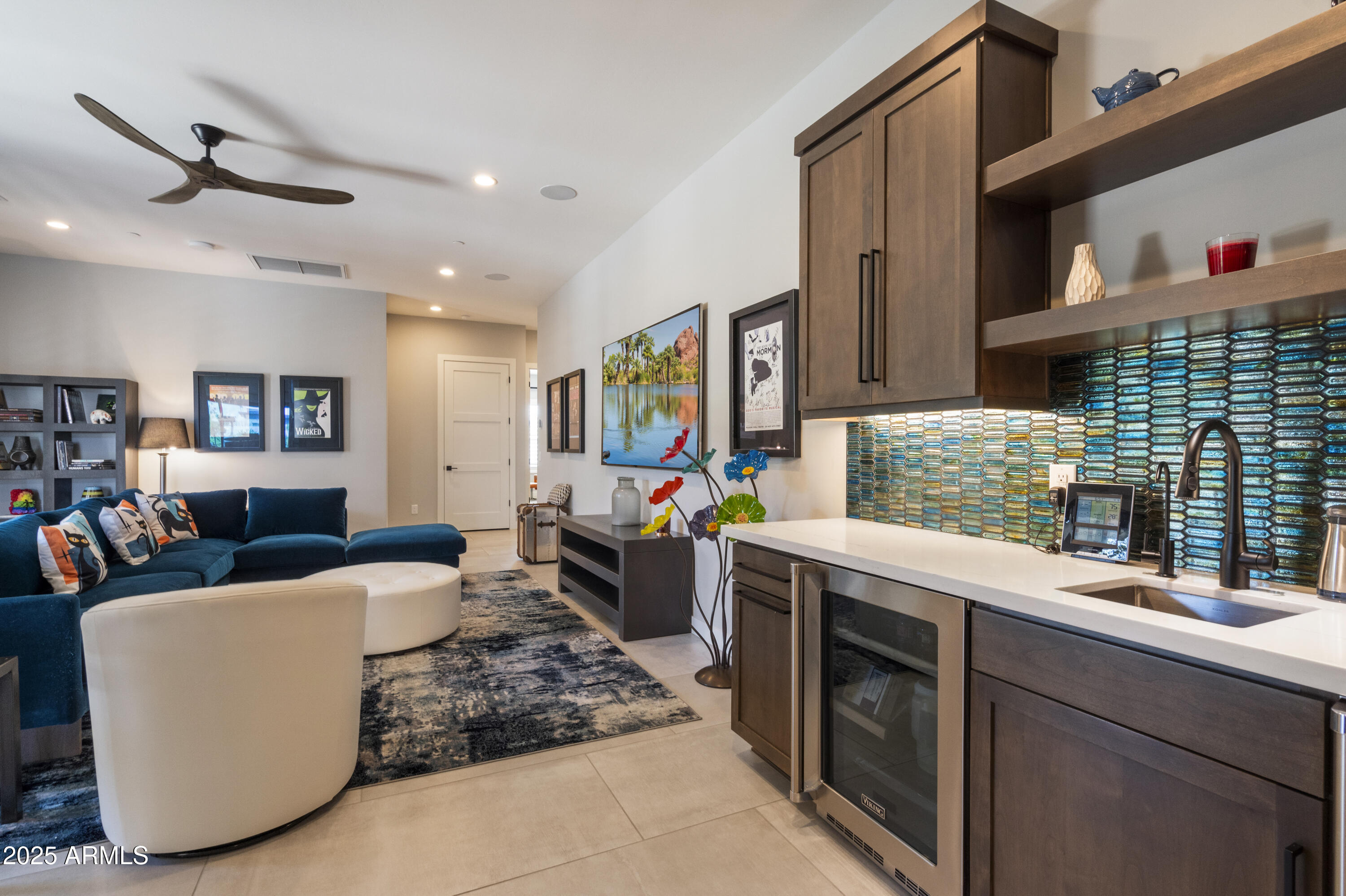 11946 E CAVEDALE Drive