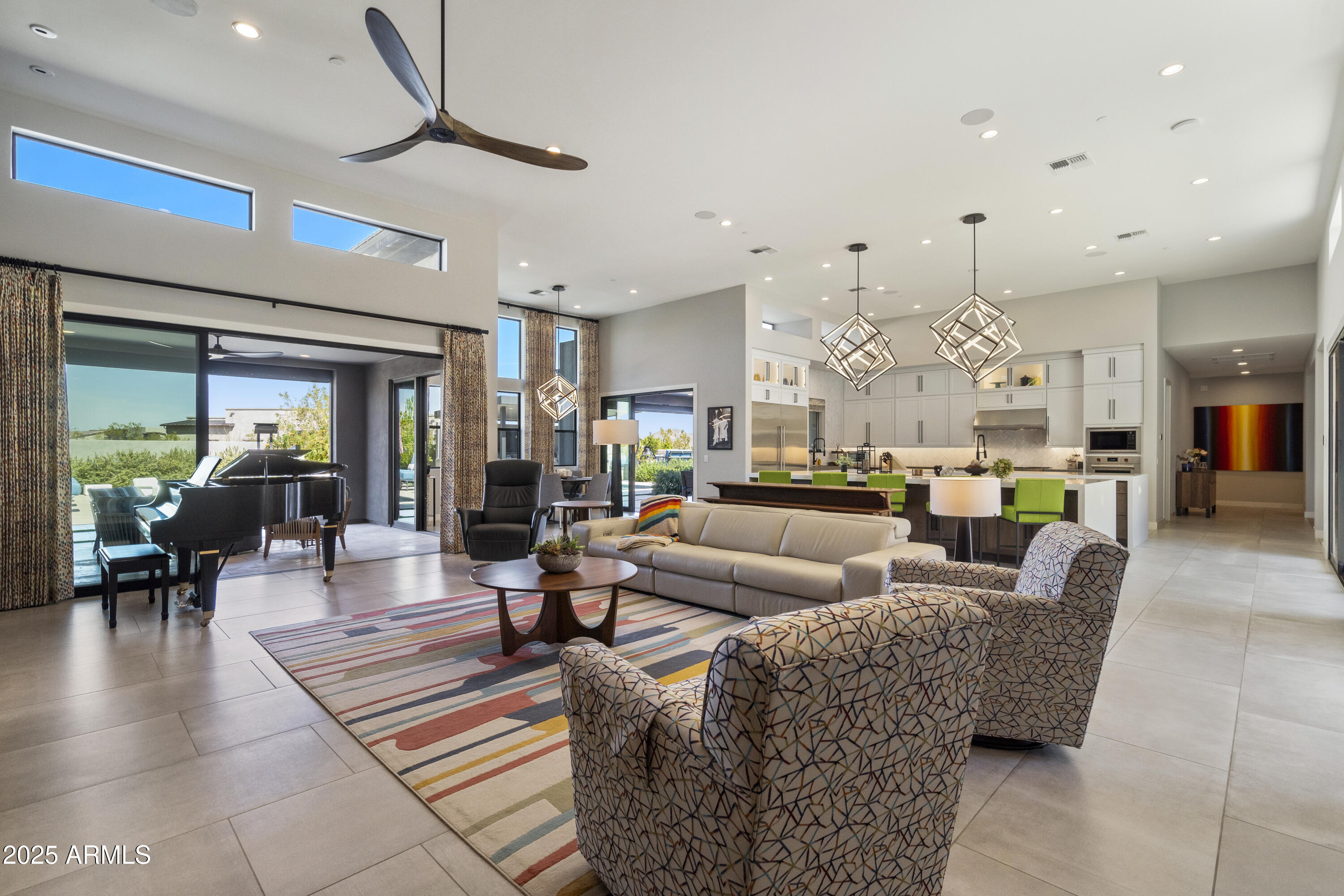 11946 E CAVEDALE Drive