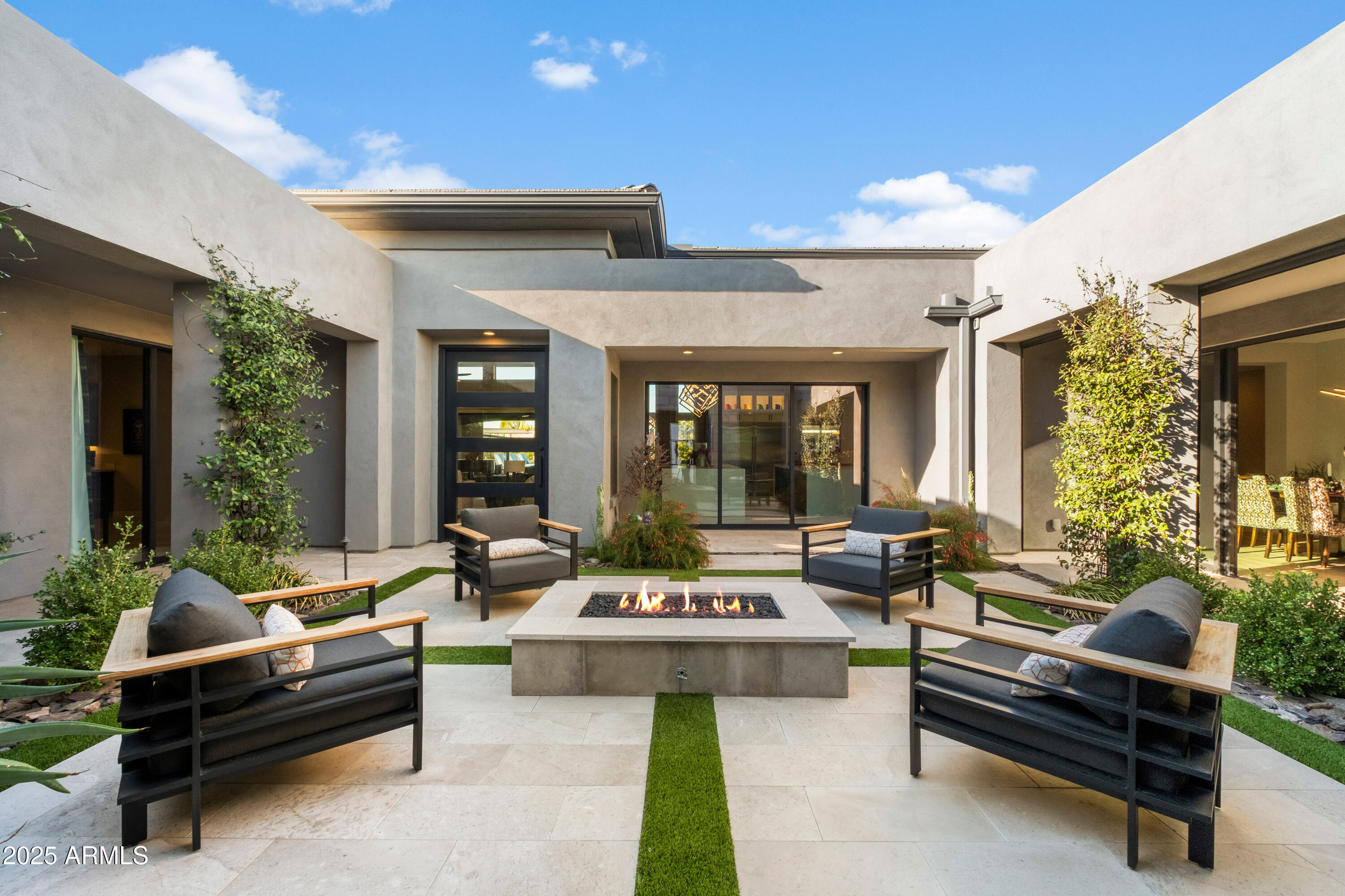 11946 E CAVEDALE Drive