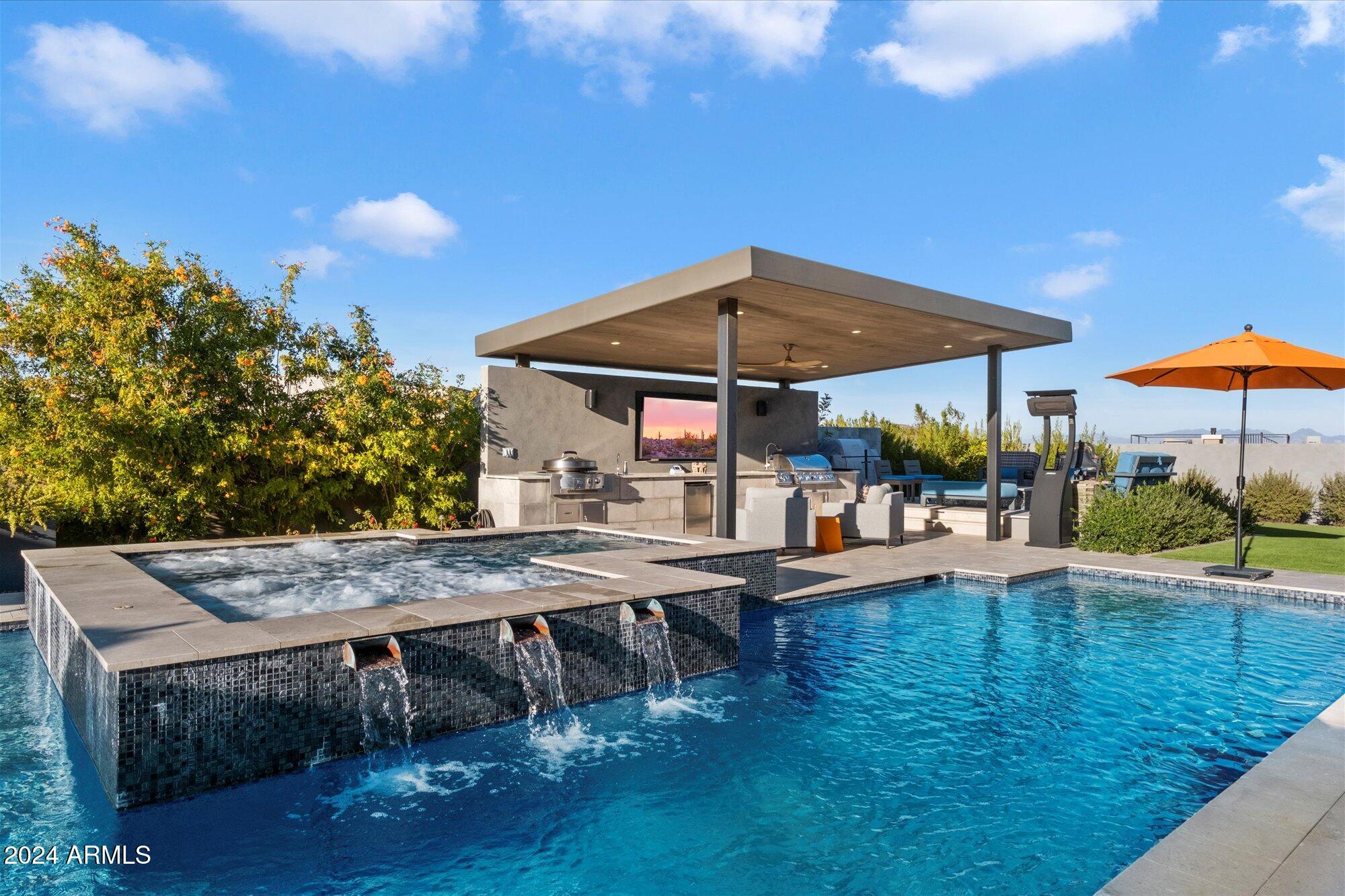 11946 E CAVEDALE Drive