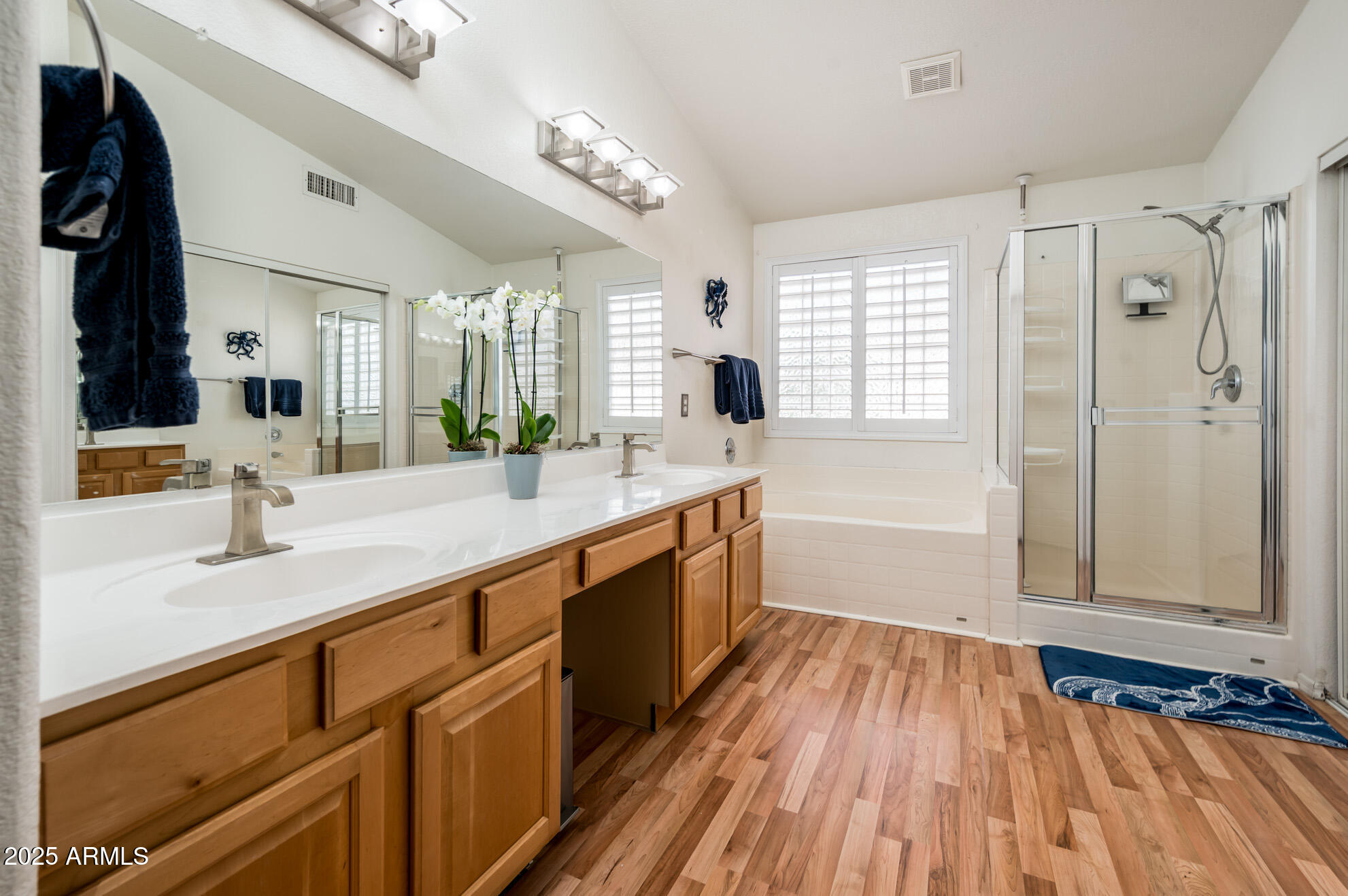 5393 W KERRY Lane