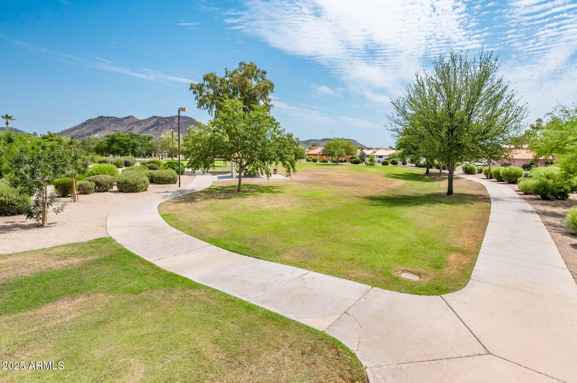 5393 W KERRY Lane