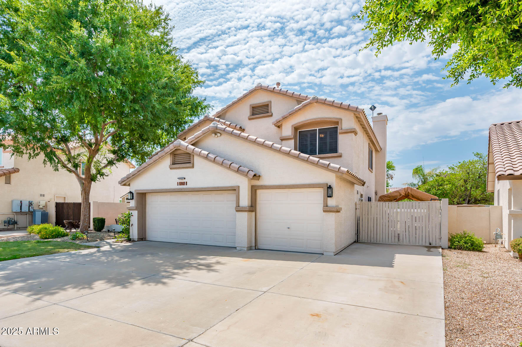 5393 W KERRY Lane