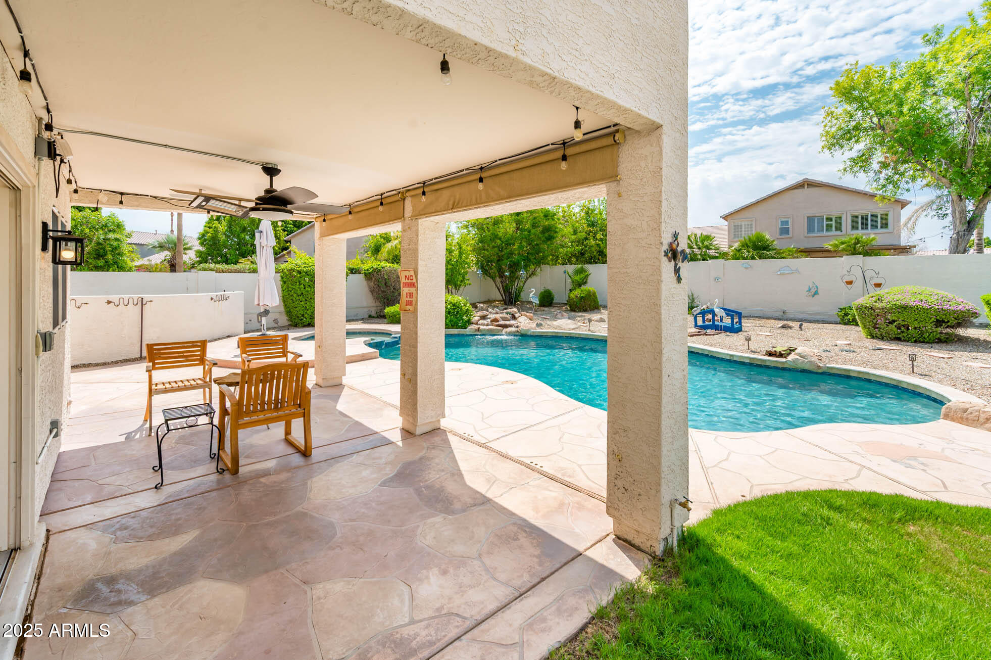 5393 W KERRY Lane