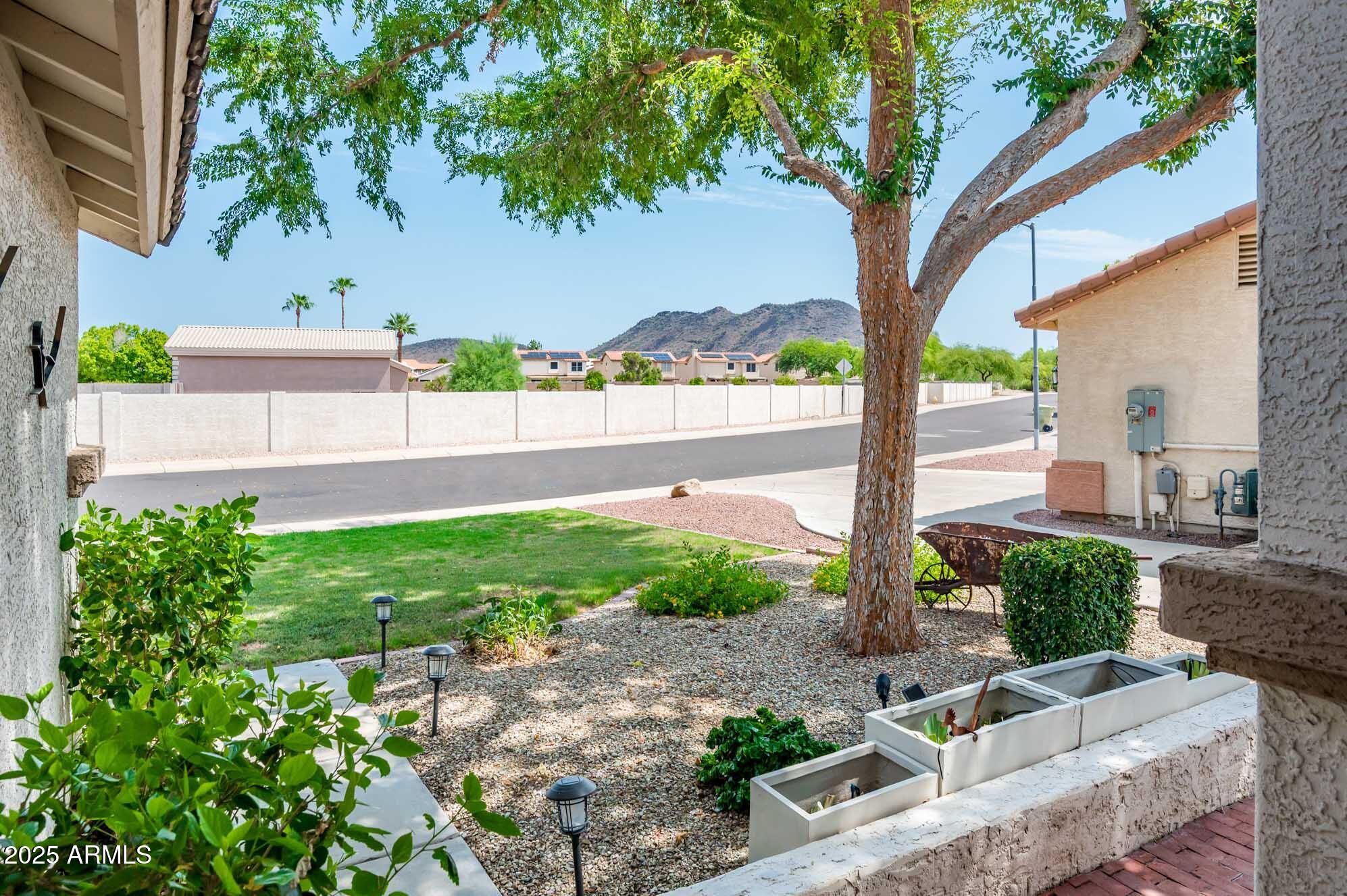 5393 W KERRY Lane