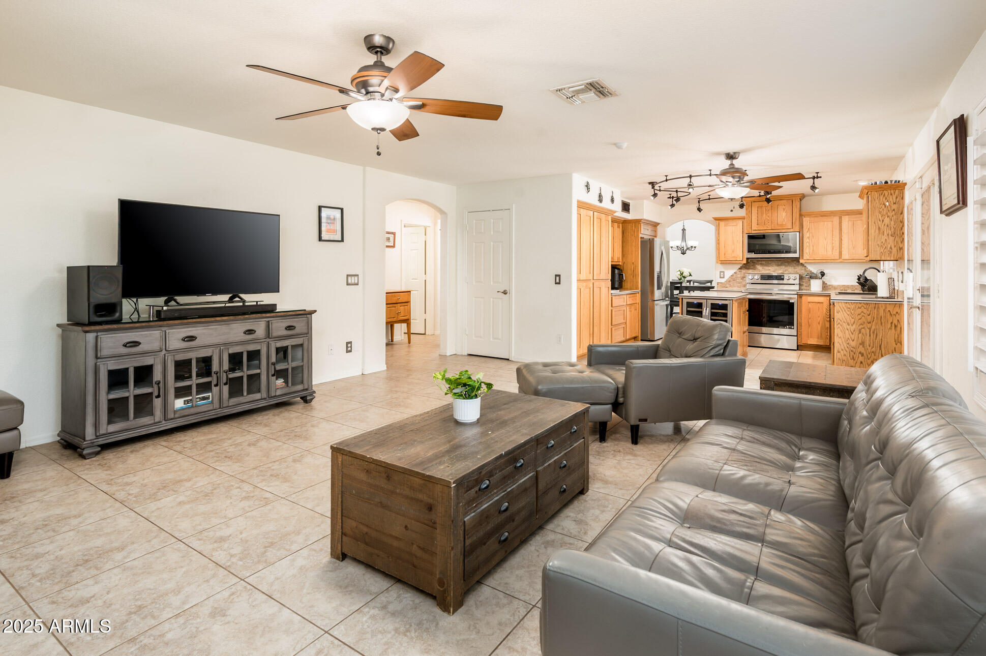 5393 W KERRY Lane