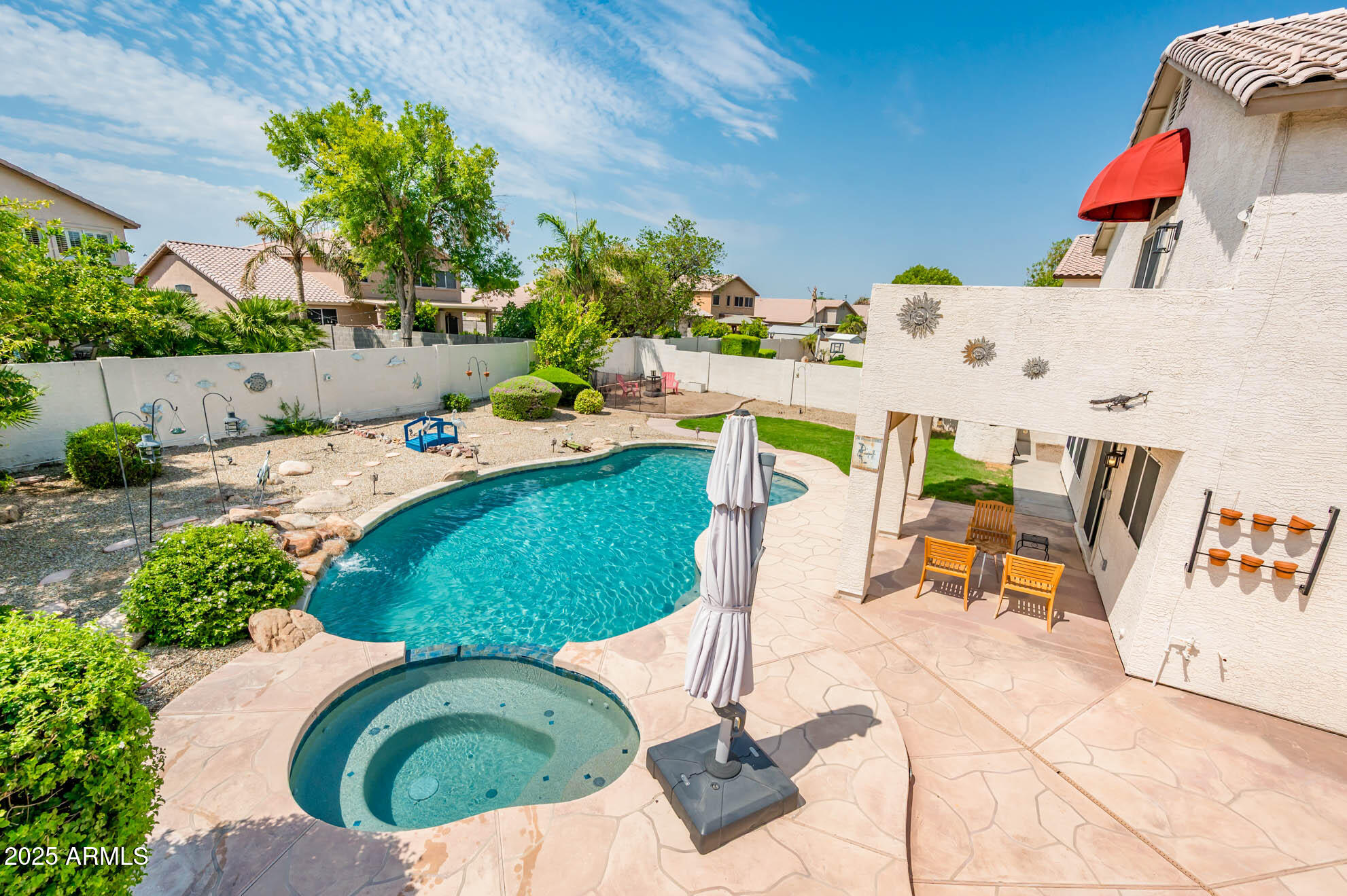 5393 W KERRY Lane
