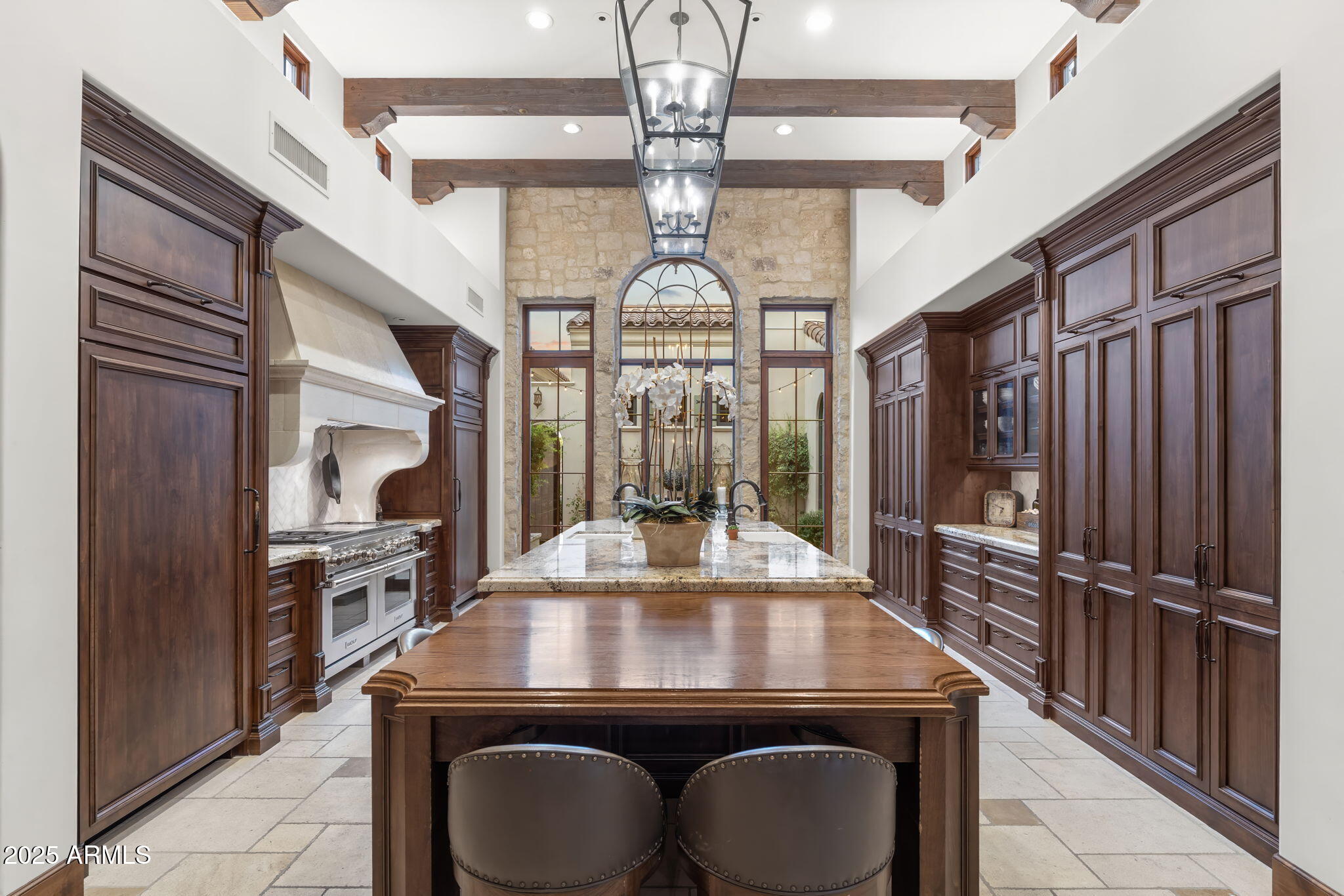 621 W SUNSHINE Place