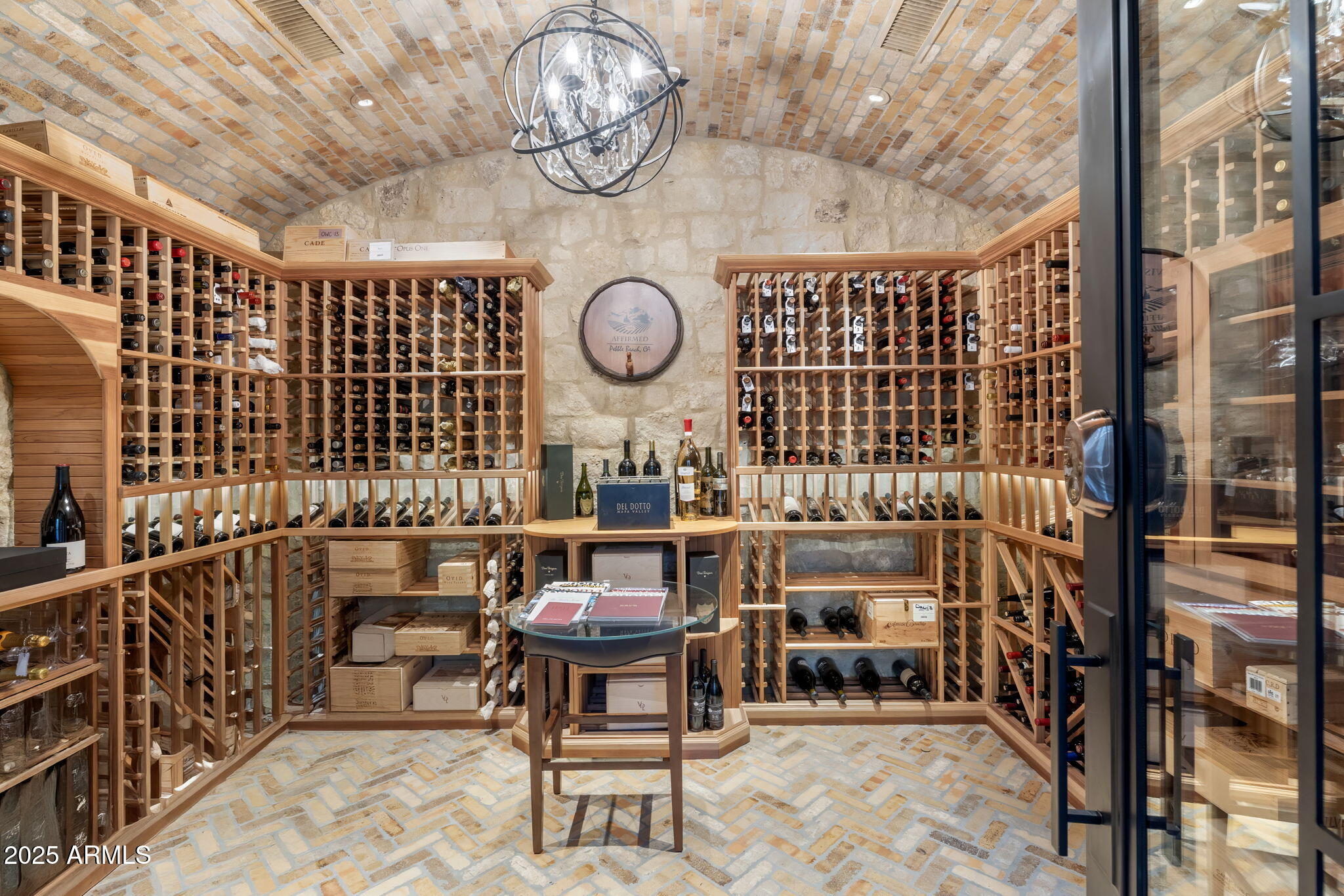 621 W SUNSHINE Place