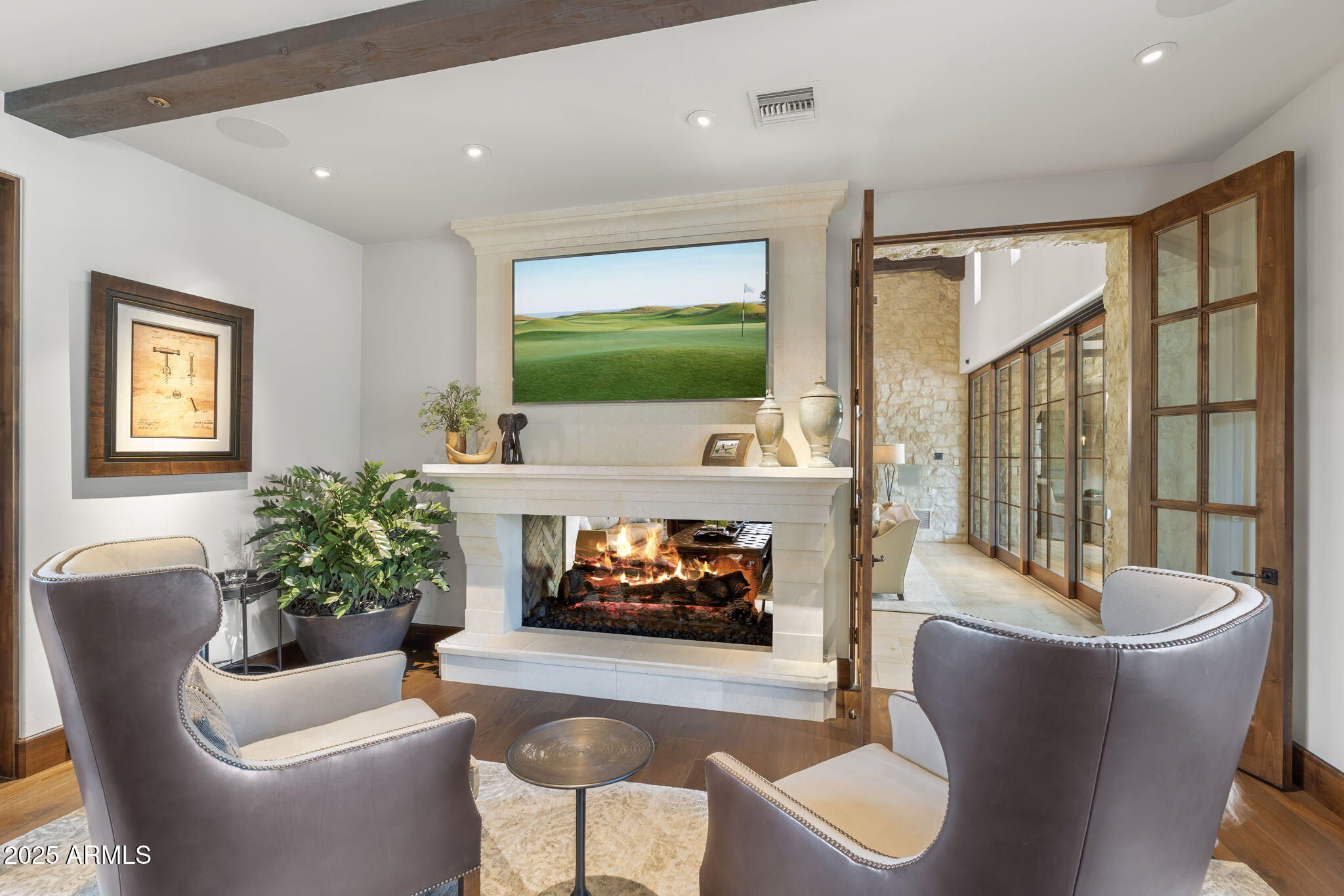 621 W SUNSHINE Place