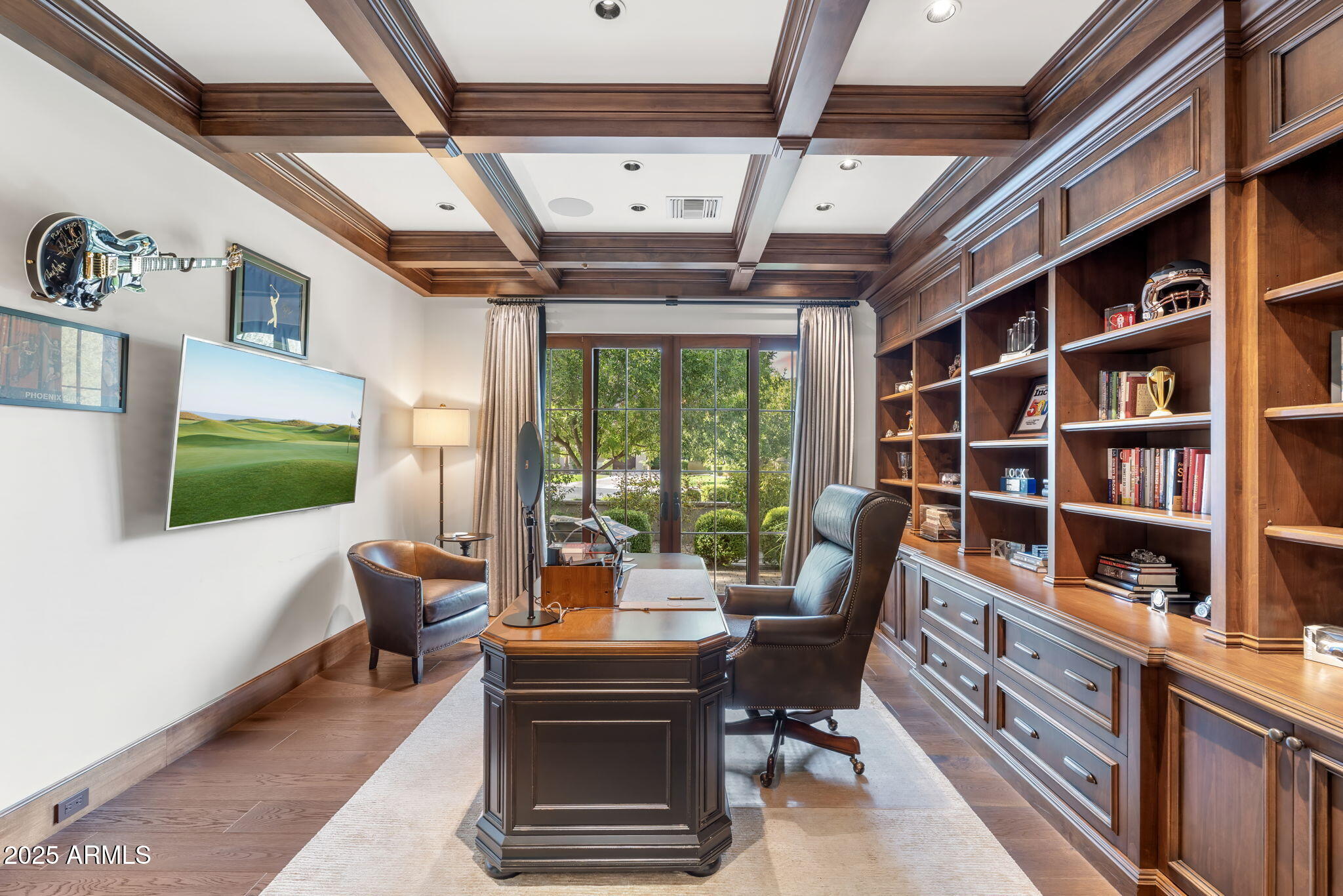 621 W SUNSHINE Place