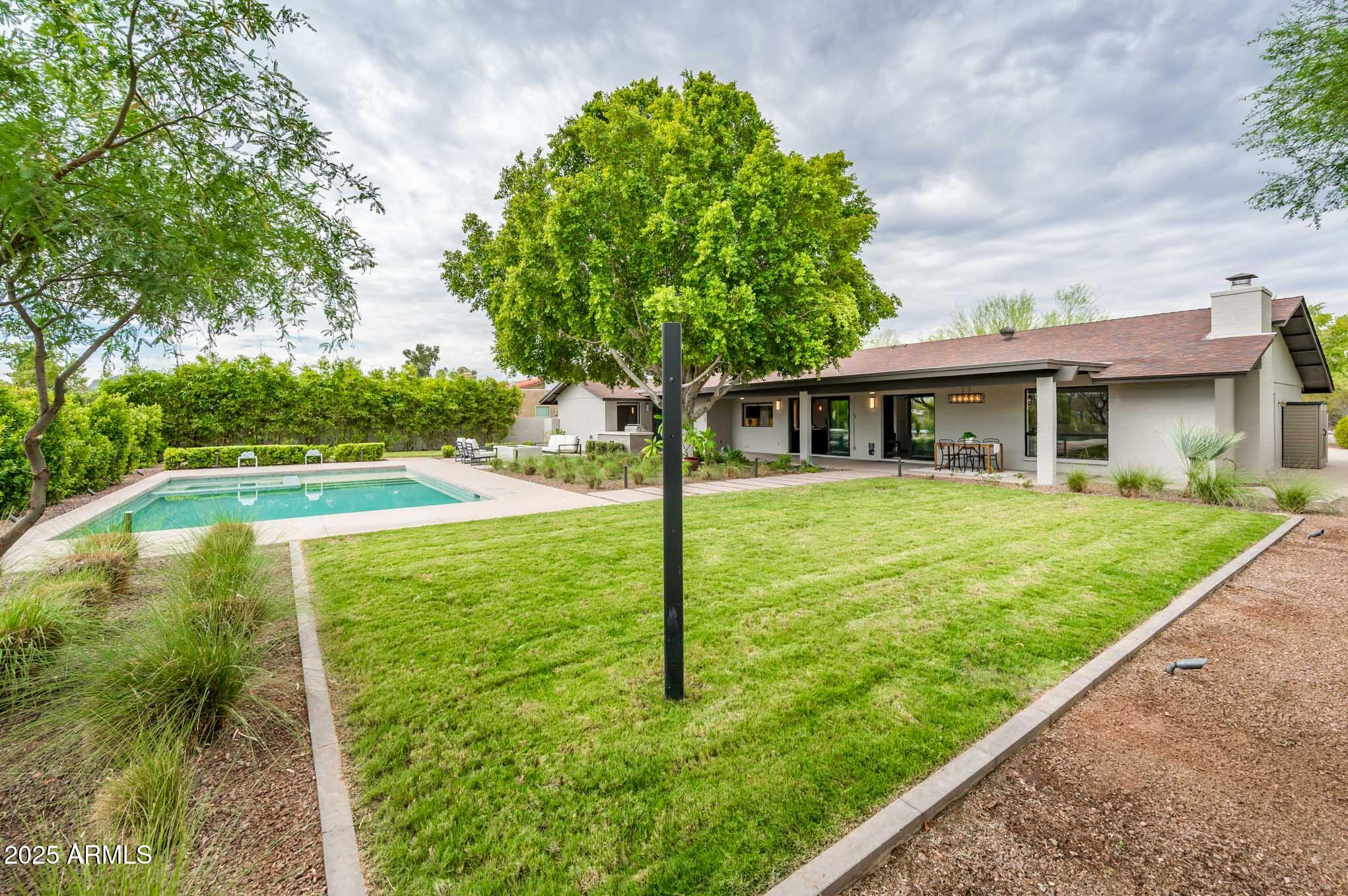 11851 N BANCROFT Drive