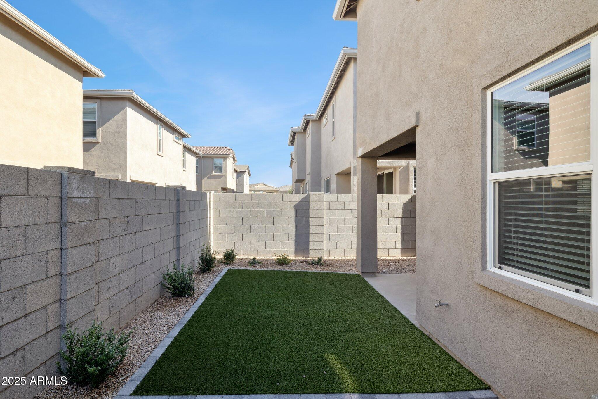 5830 E ZACHARY Drive