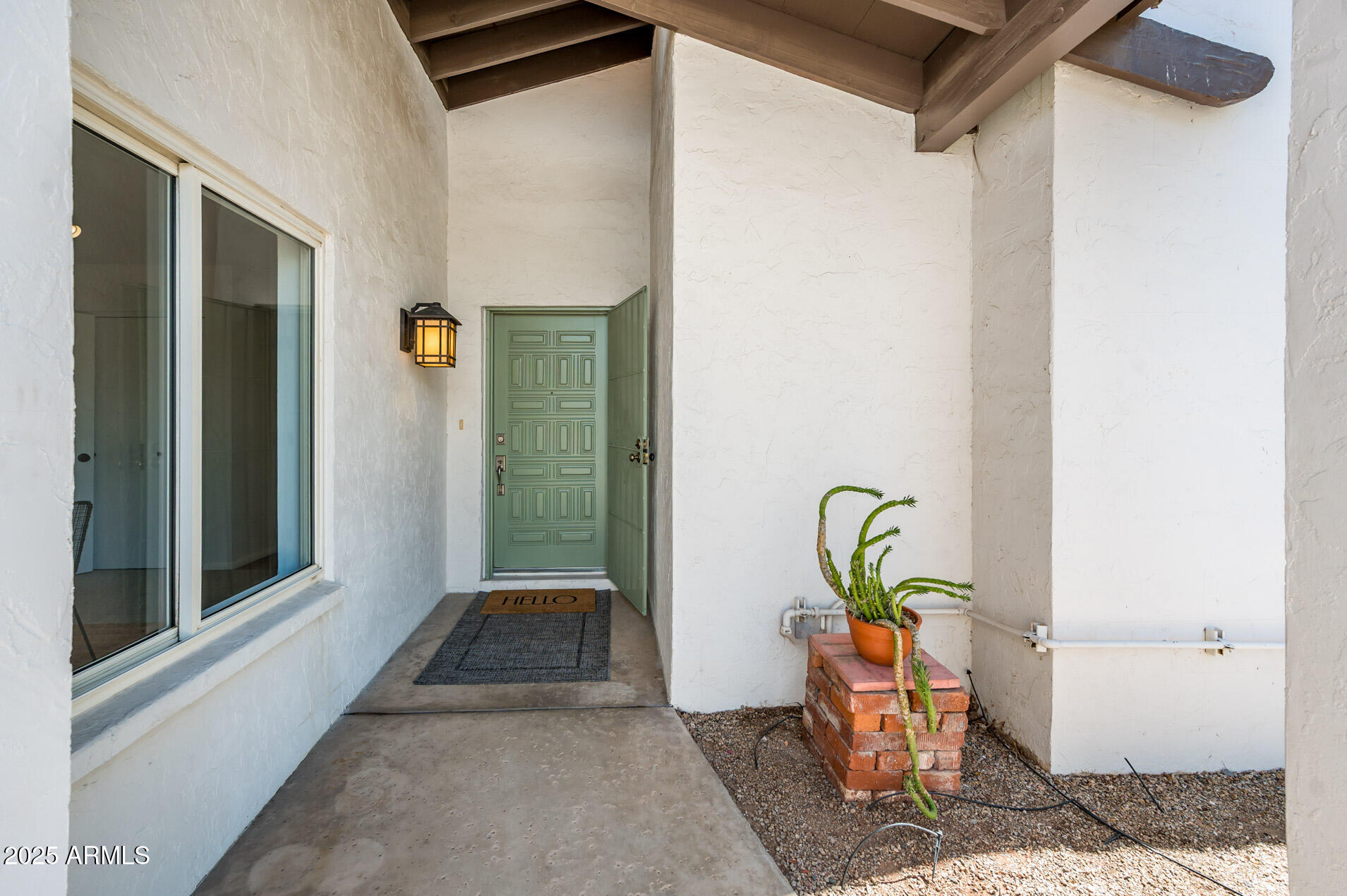 1224 E Rancho Drive