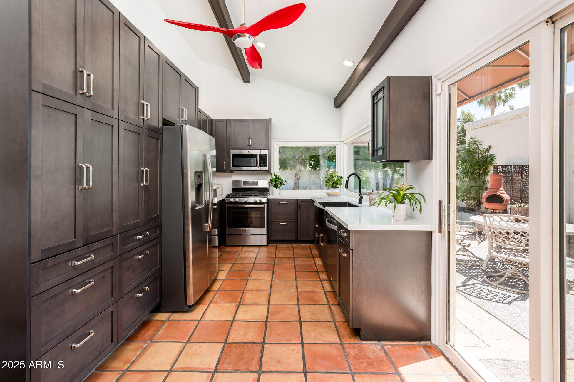 1224 E Rancho Drive