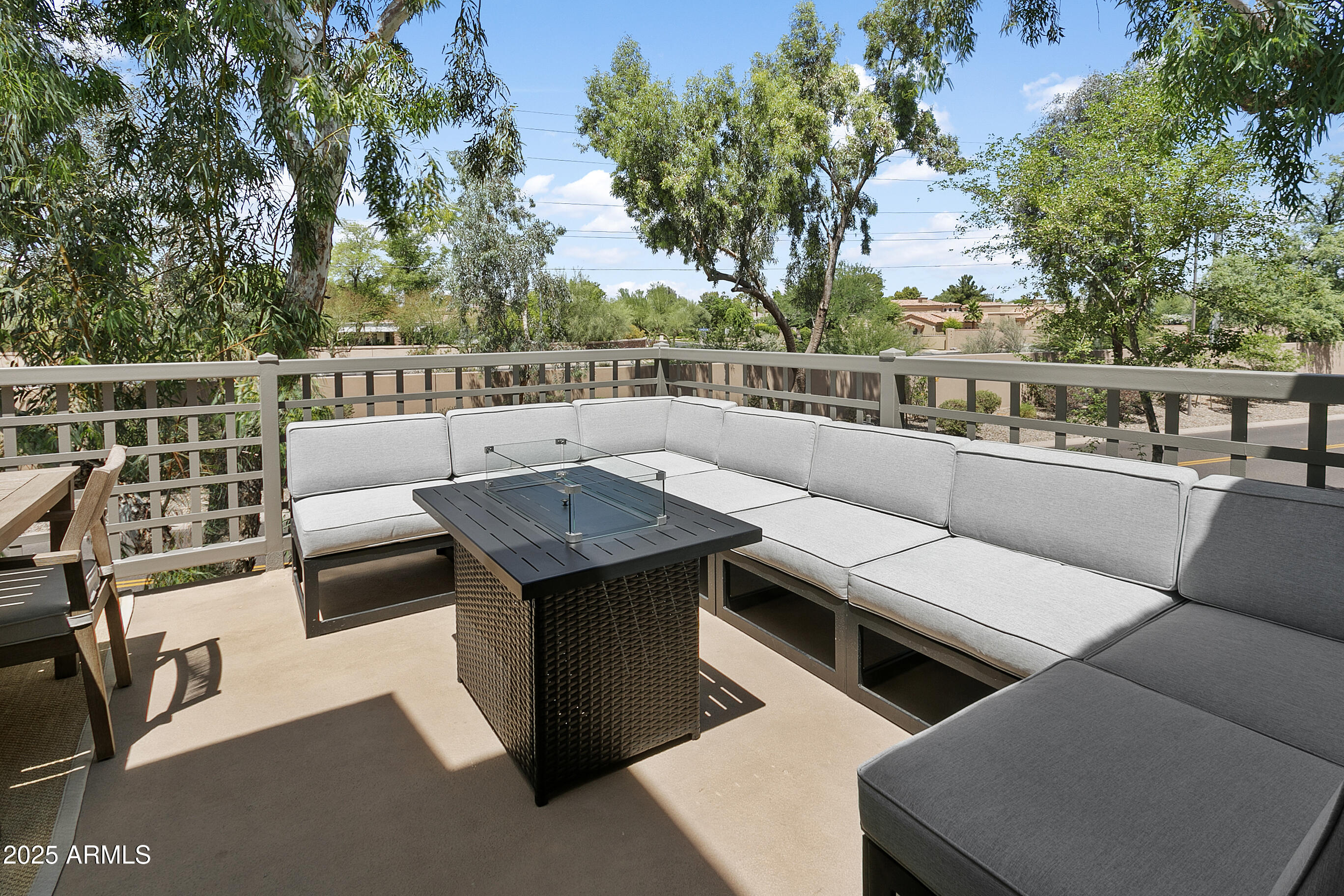 7272 E GAINEY RANCH Road, 76