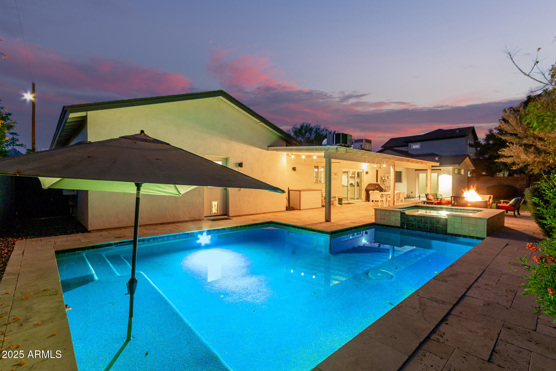 3023 E SELLS Drive