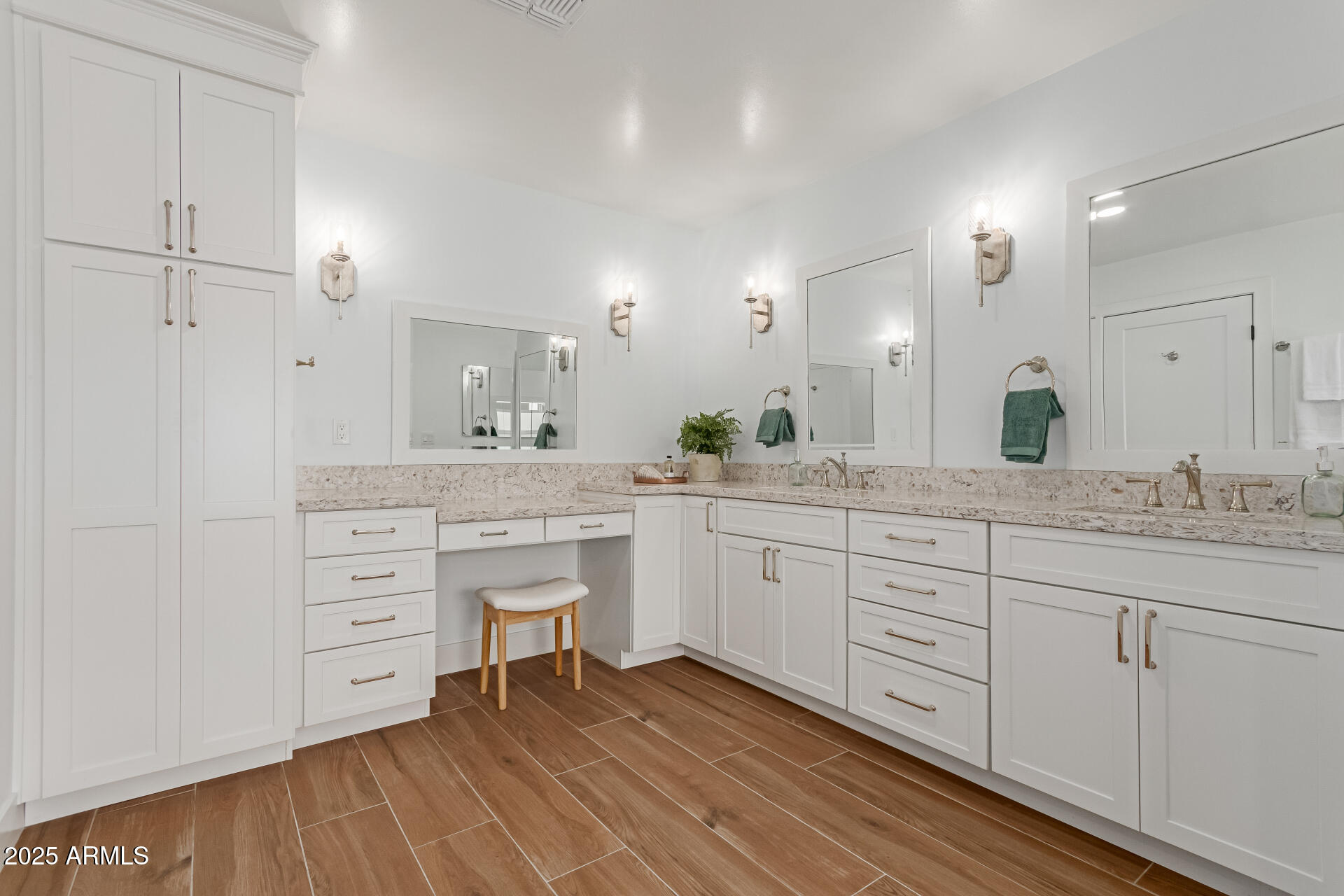 7802 N 6TH Street