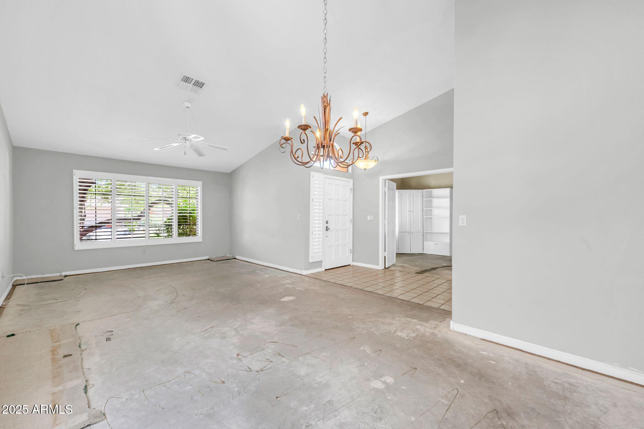 1252 N HAZELTON Drive