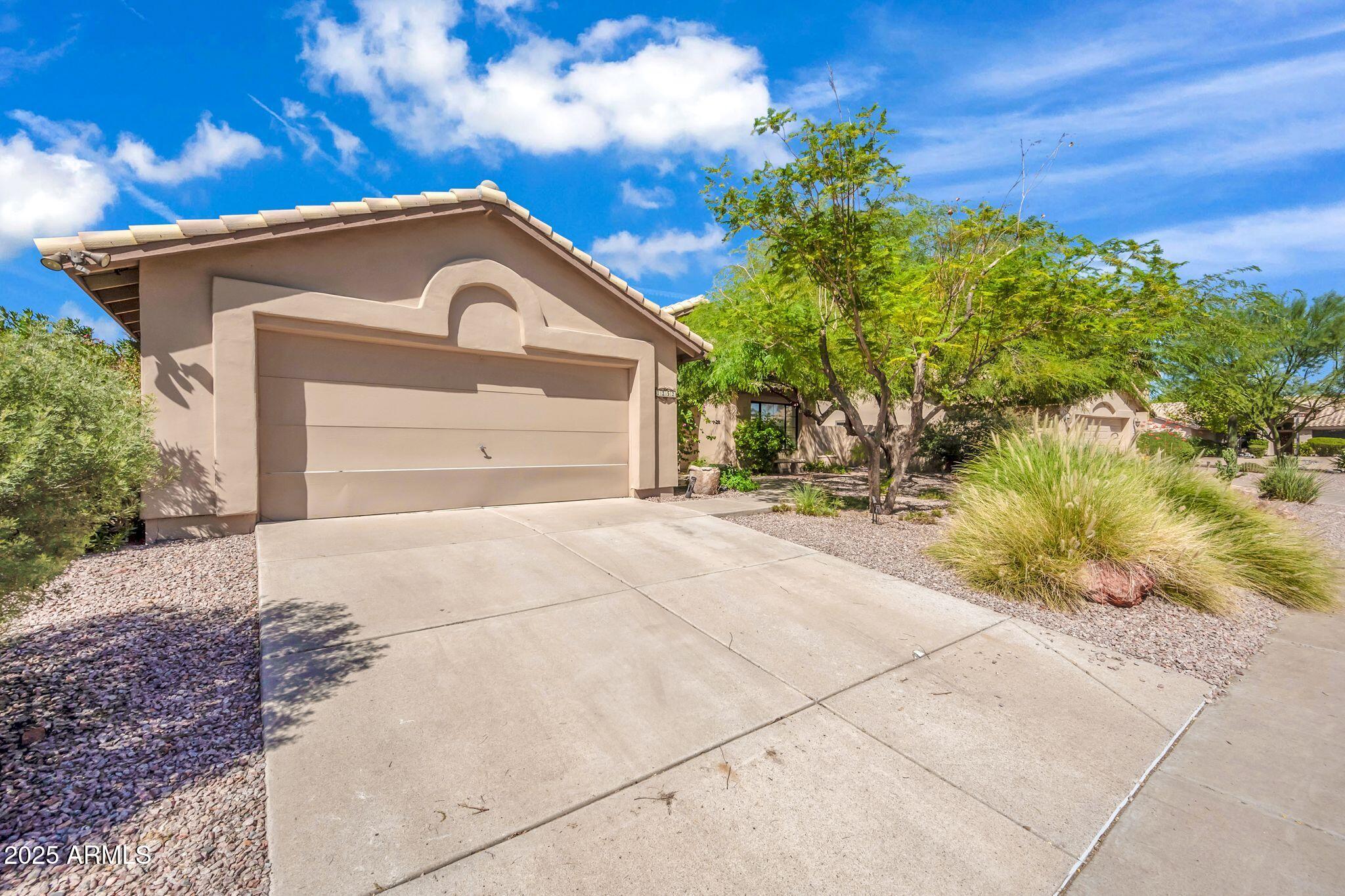 1252 N HAZELTON Drive