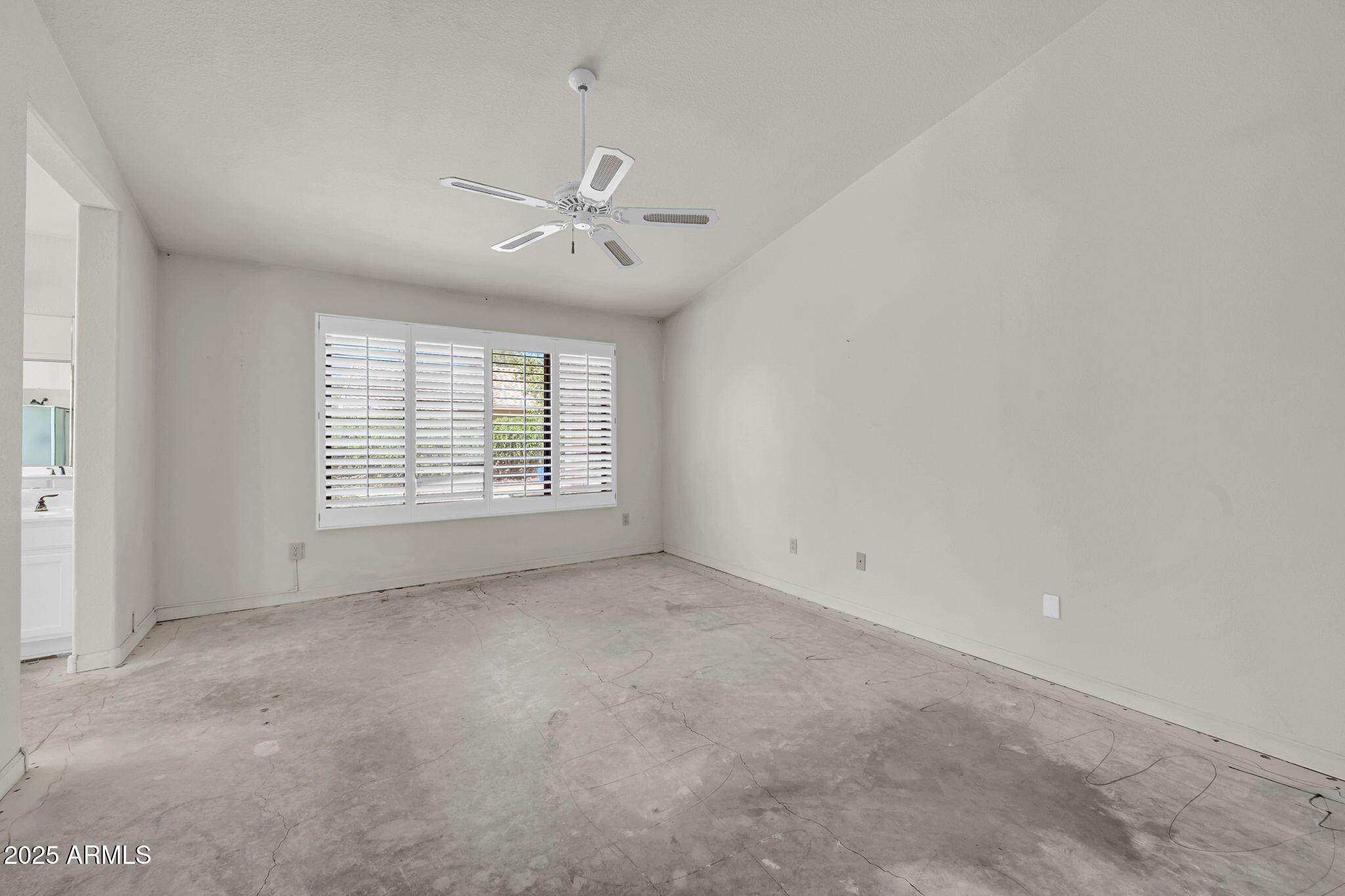 1252 N HAZELTON Drive
