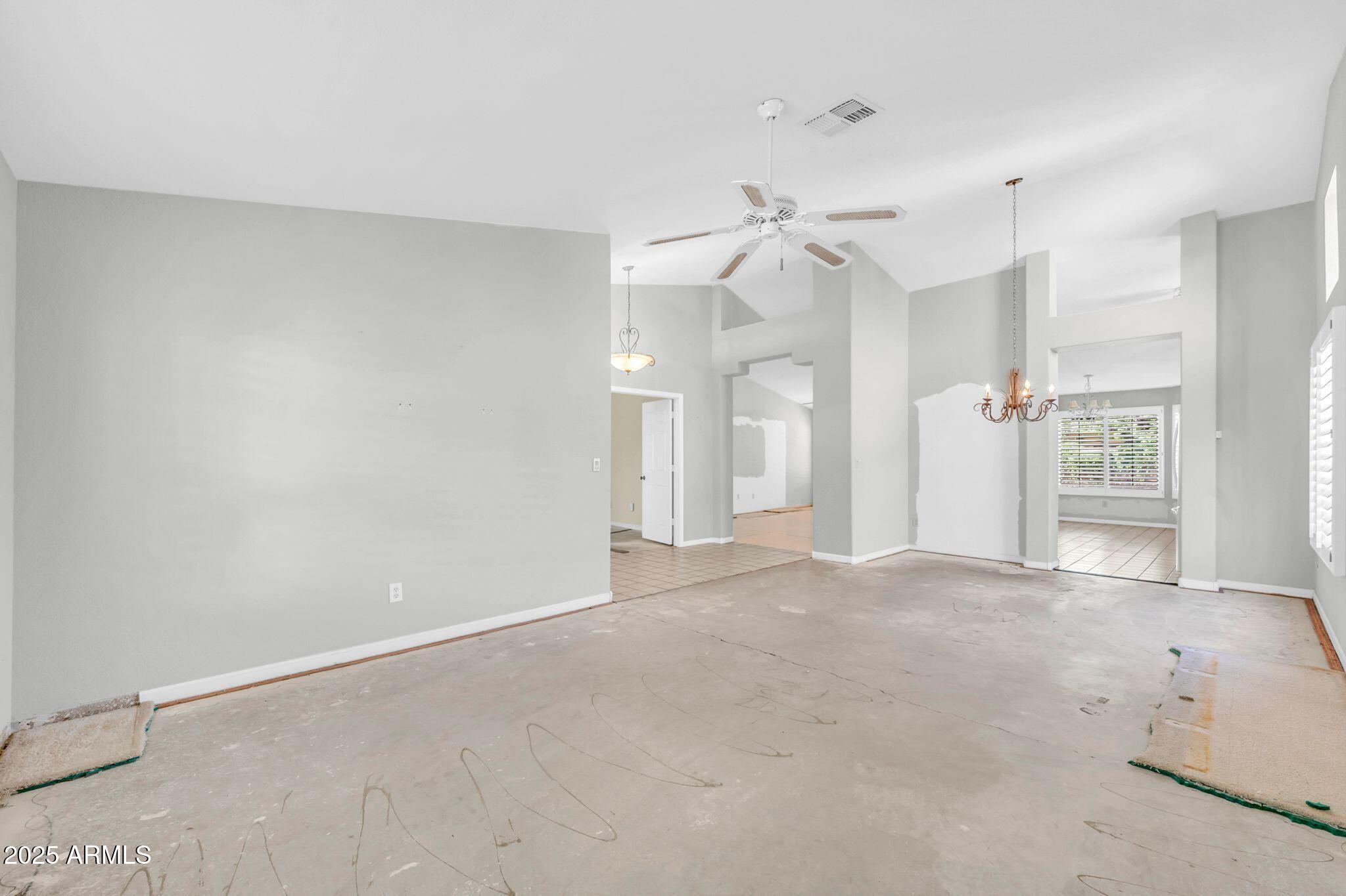 1252 N HAZELTON Drive