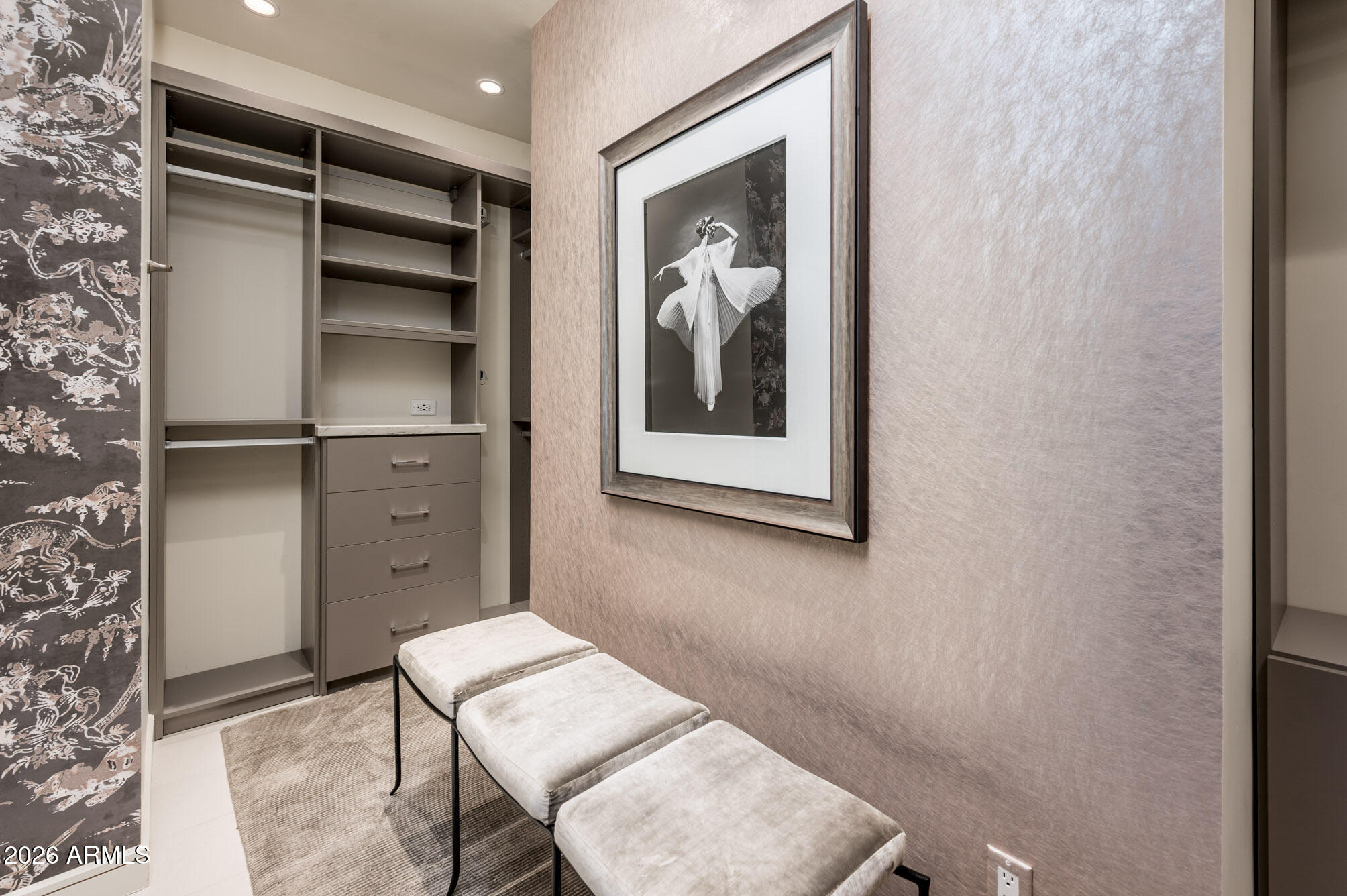 5101 N CASA BLANCA Drive, 317