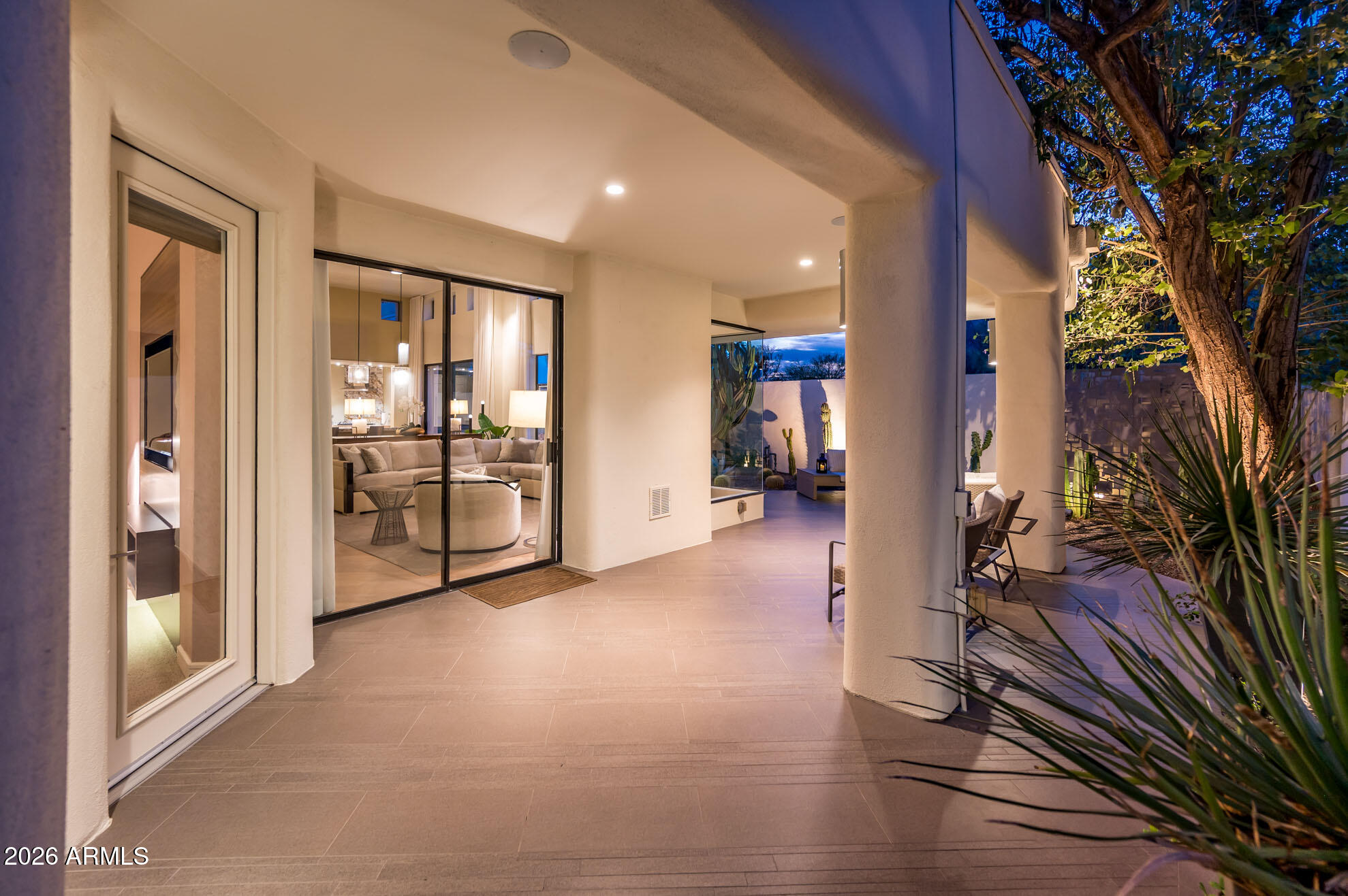 5101 N CASA BLANCA Drive, 317