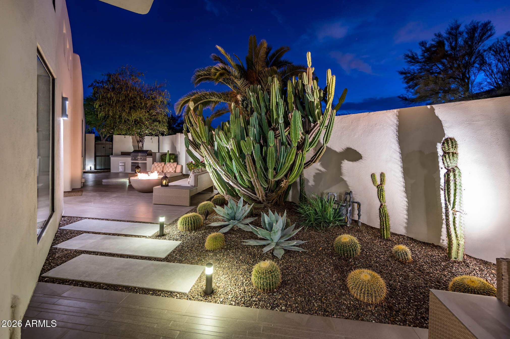 5101 N CASA BLANCA Drive, 317