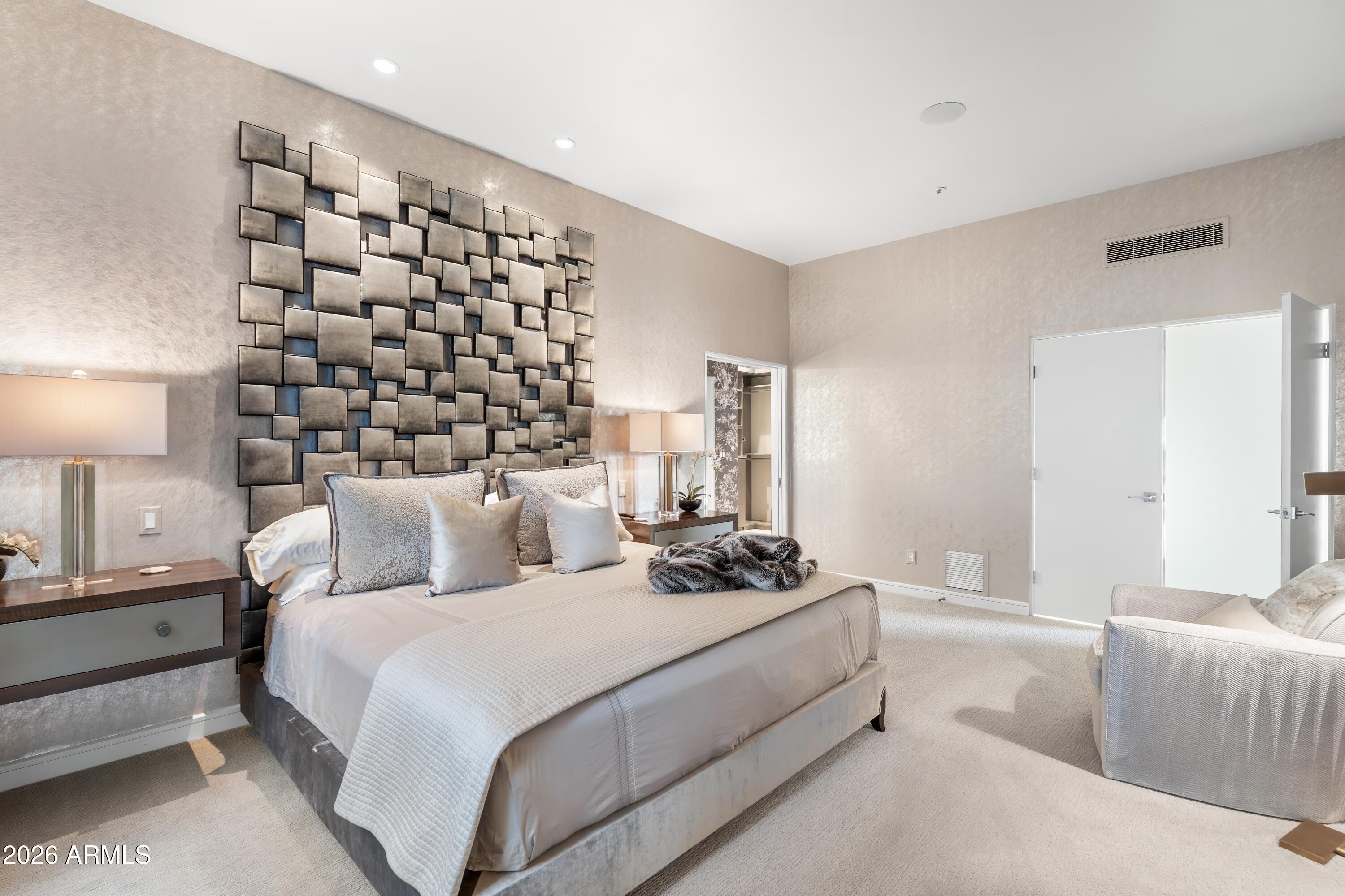 5101 N CASA BLANCA Drive, 317