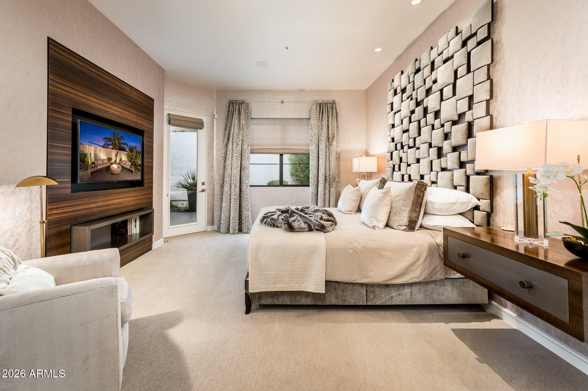 5101 N CASA BLANCA Drive, 317