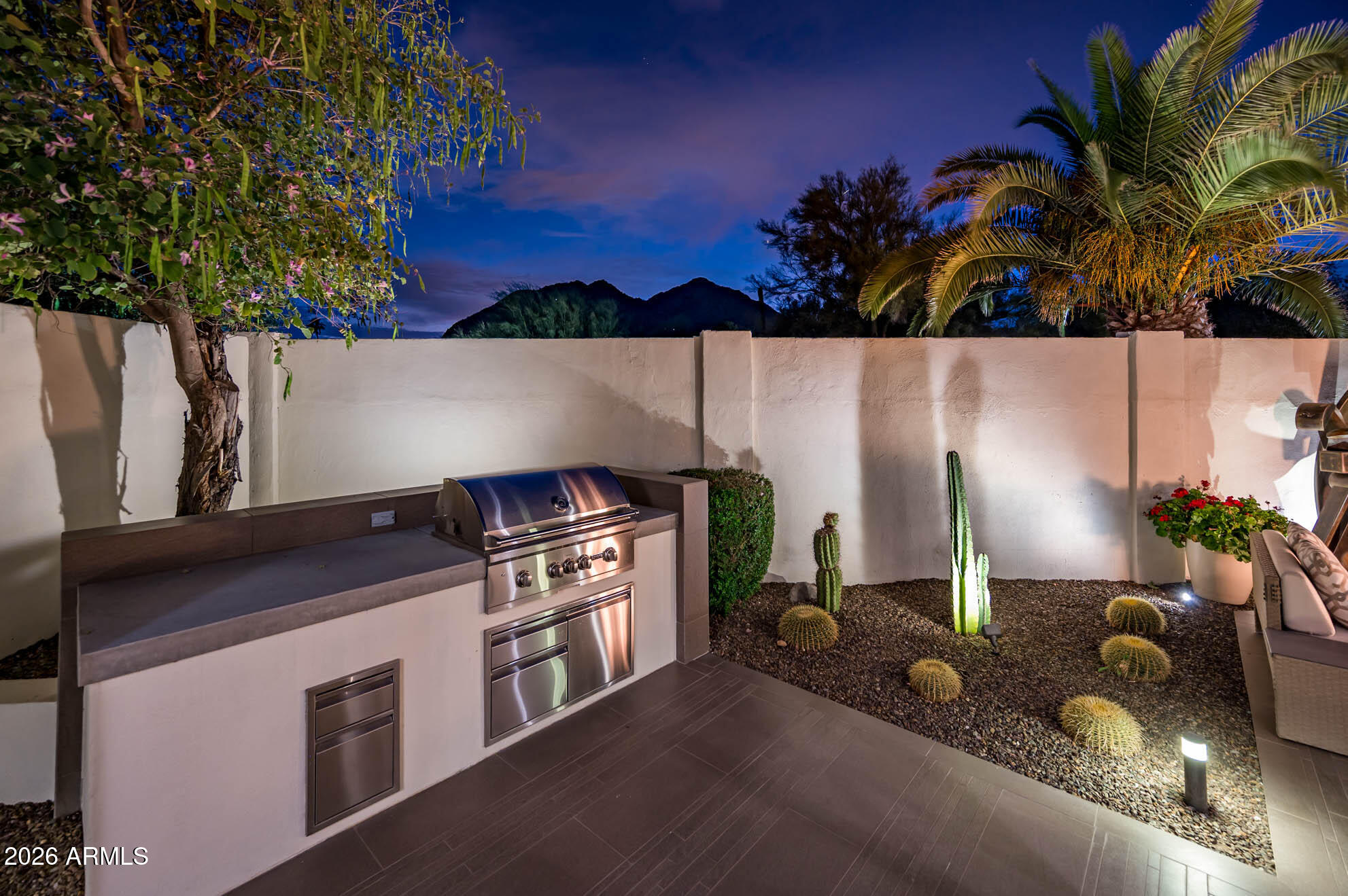 5101 N CASA BLANCA Drive, 317