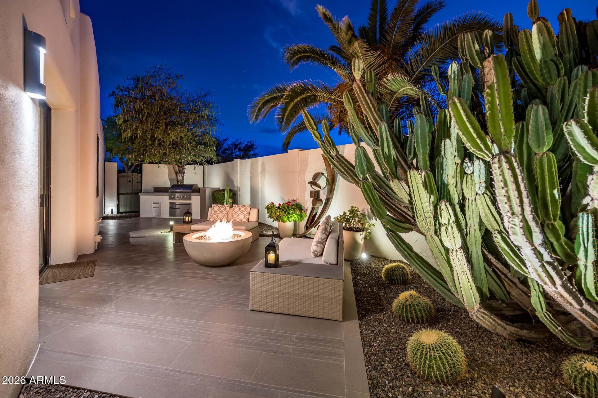 5101 N CASA BLANCA Drive, 317