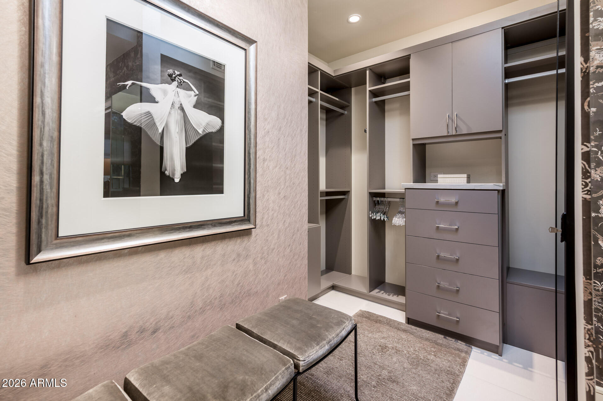 5101 N CASA BLANCA Drive, 317