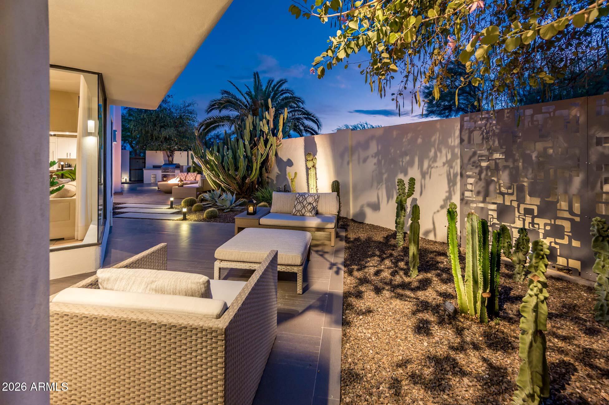 5101 N CASA BLANCA Drive, 317