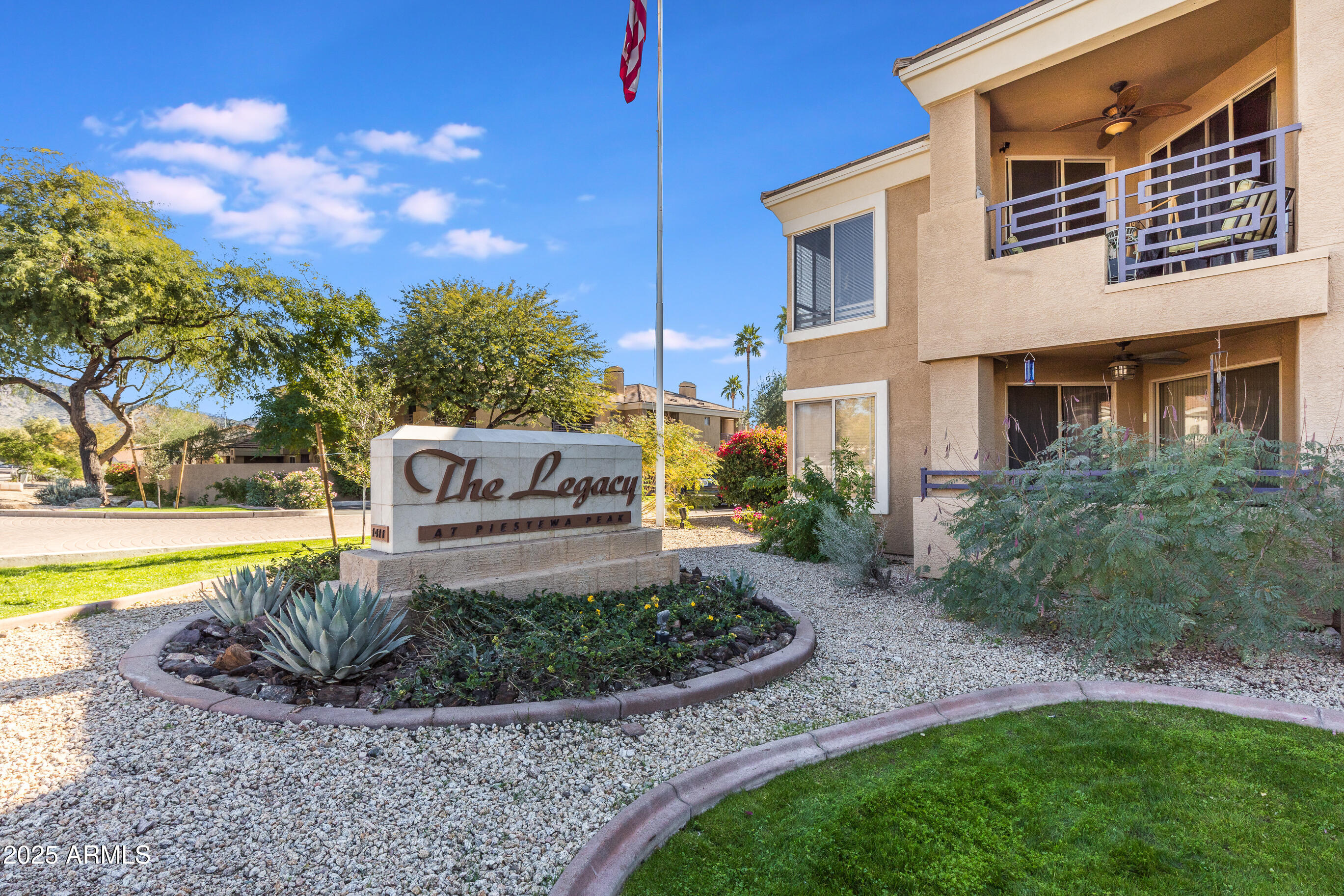 1411 E ORANGEWOOD Avenue 239