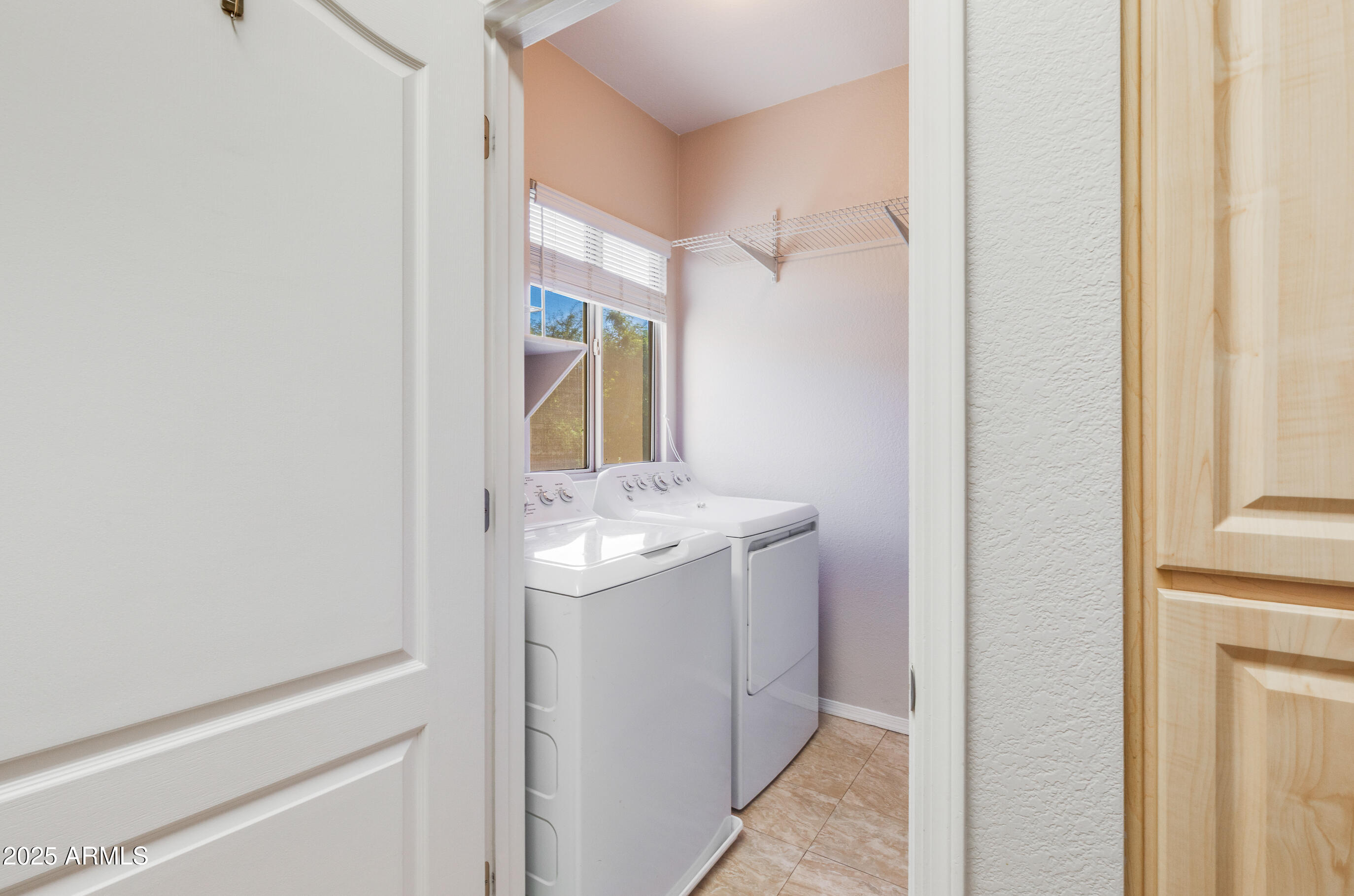 1411 E ORANGEWOOD Avenue 239