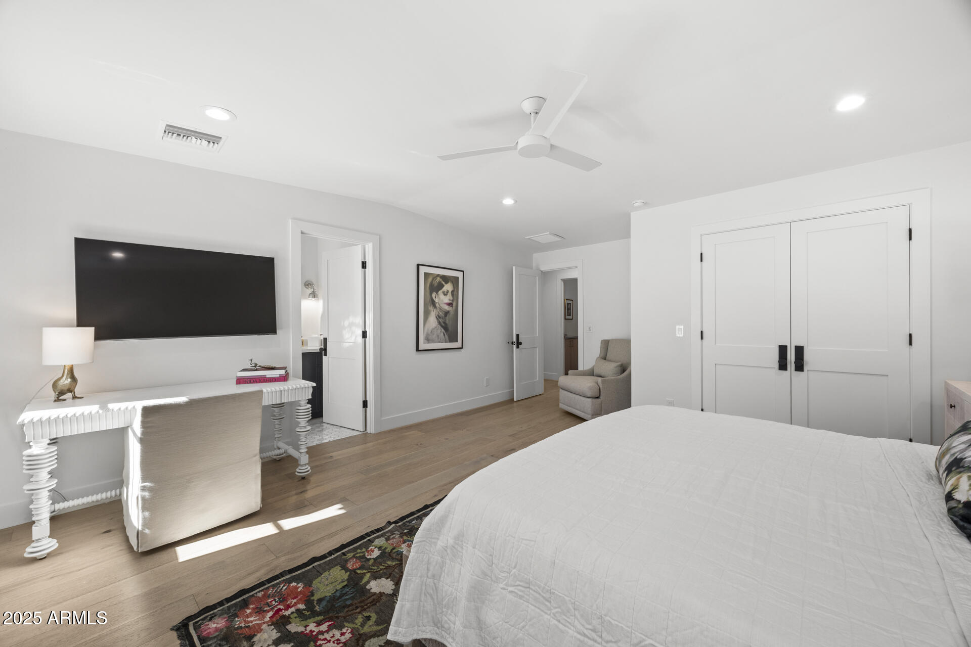 4636 E CALLE VENTURA