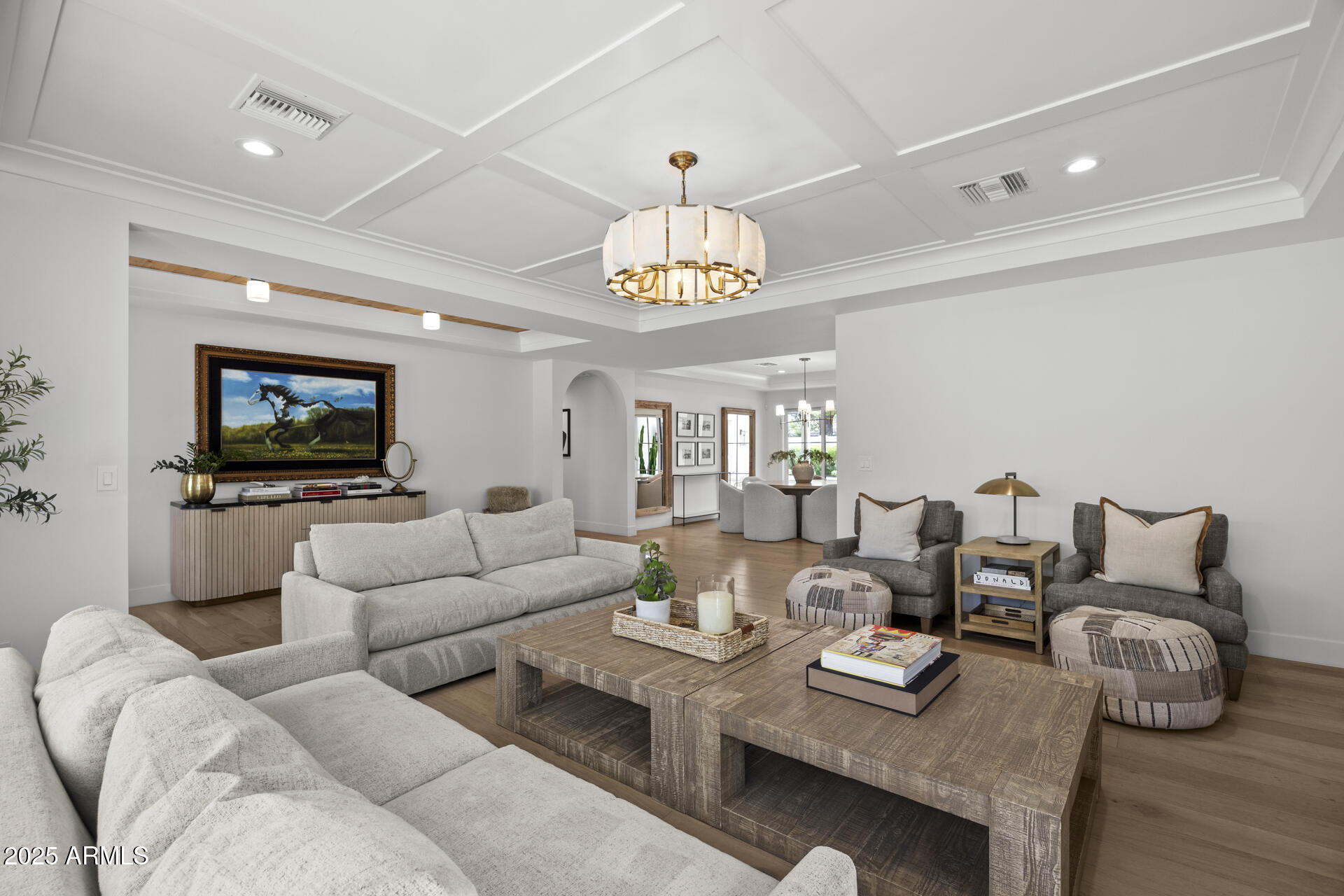 4636 E CALLE VENTURA