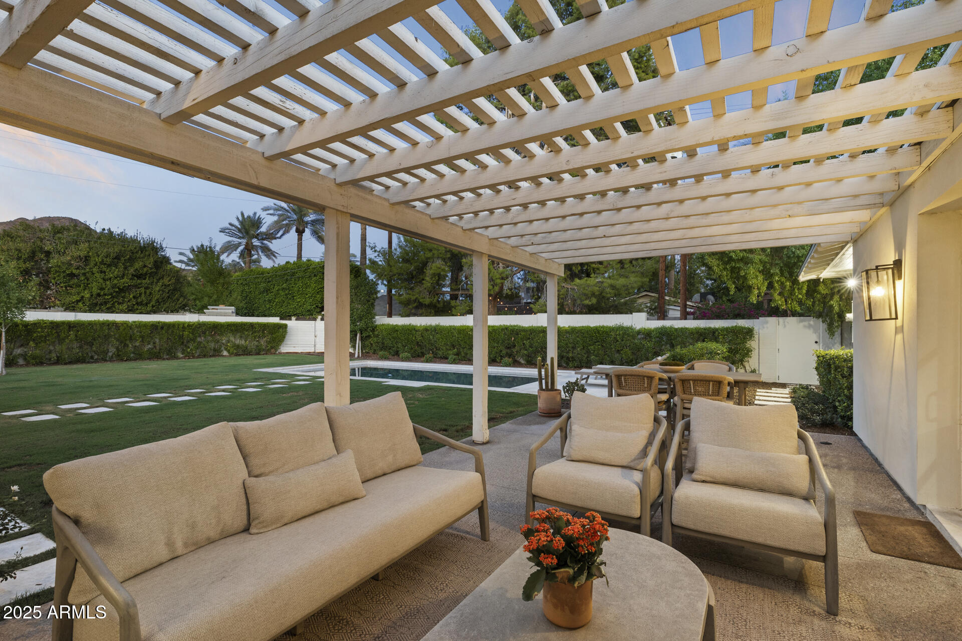 4636 E CALLE VENTURA