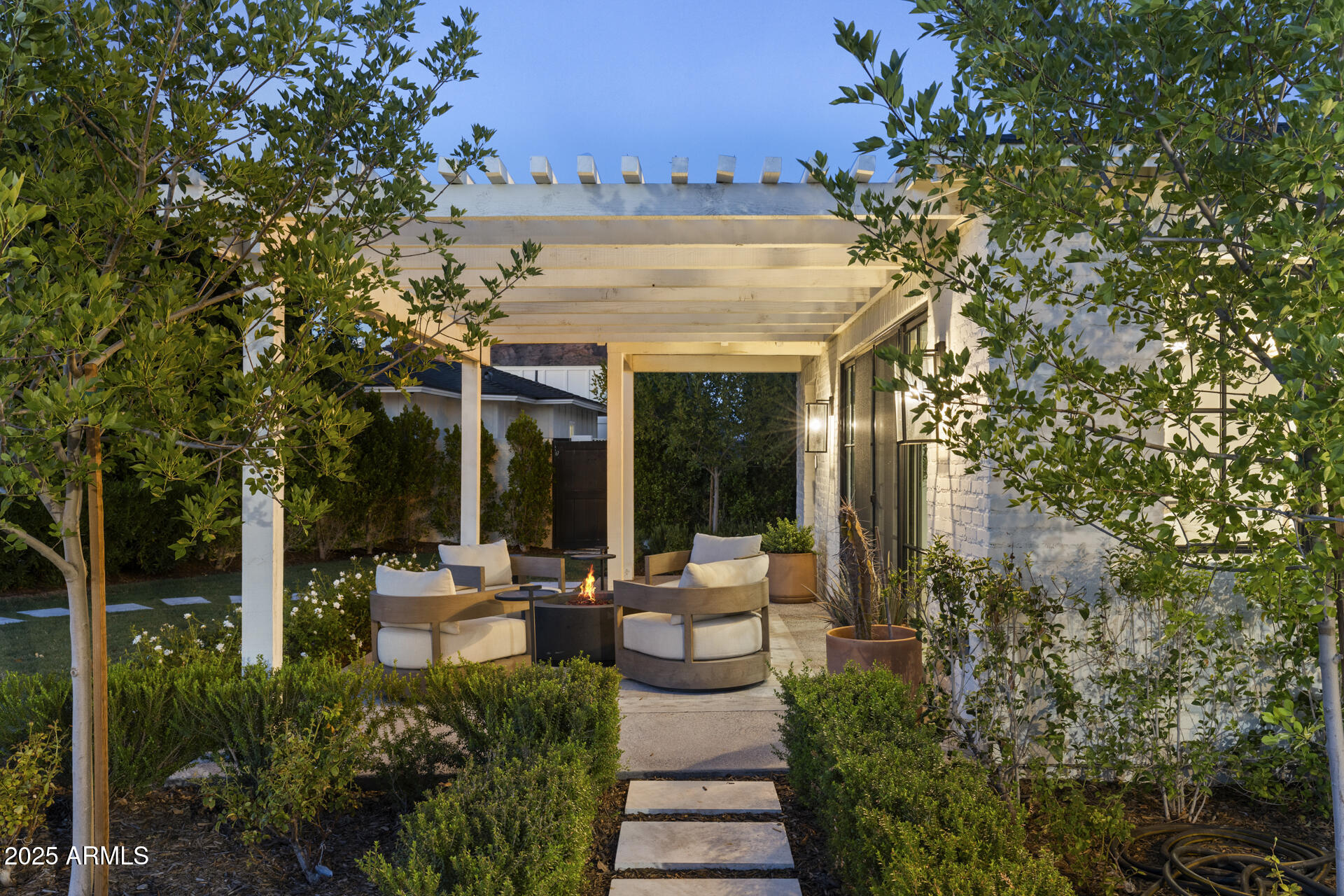 4636 E CALLE VENTURA