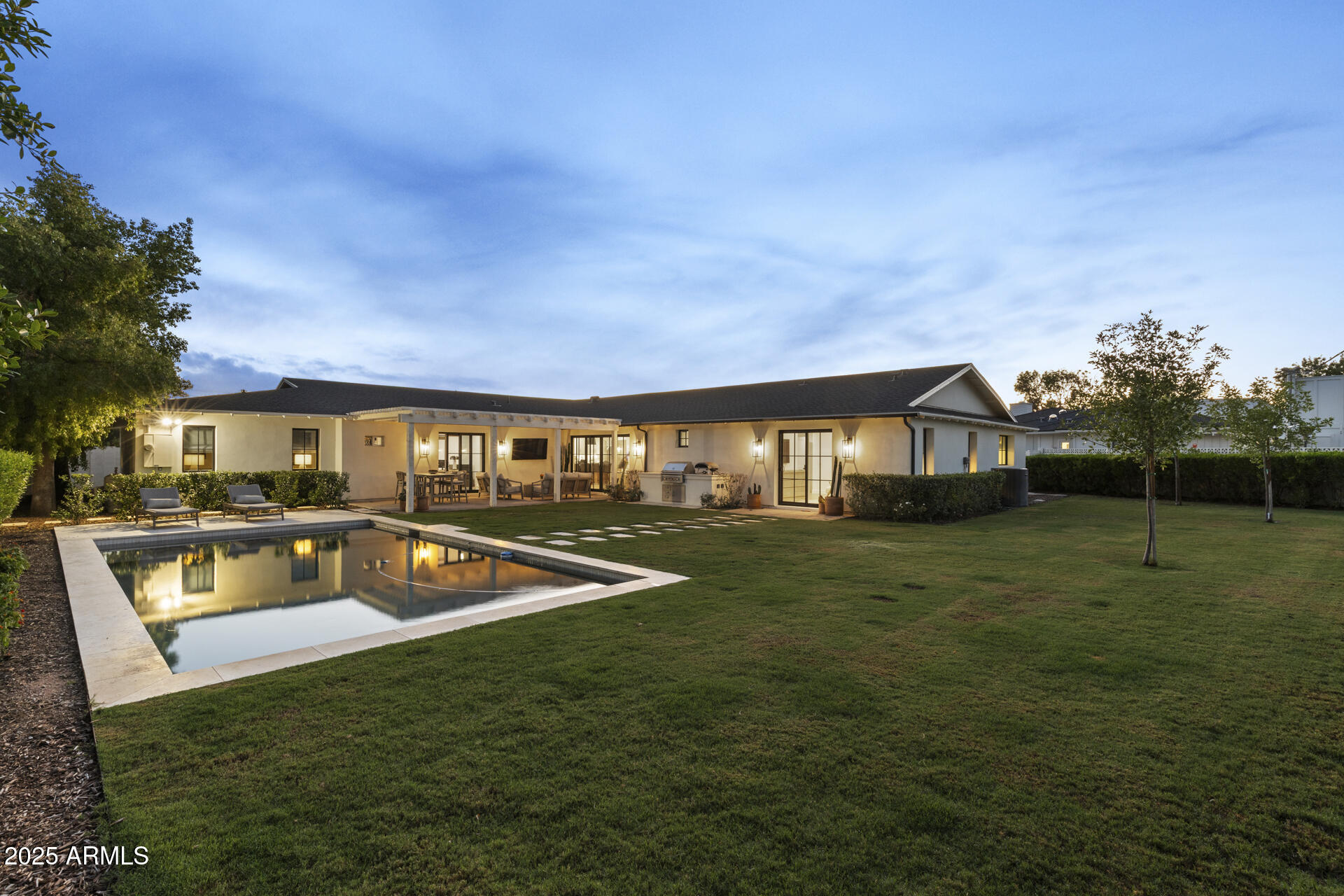 4636 E CALLE VENTURA