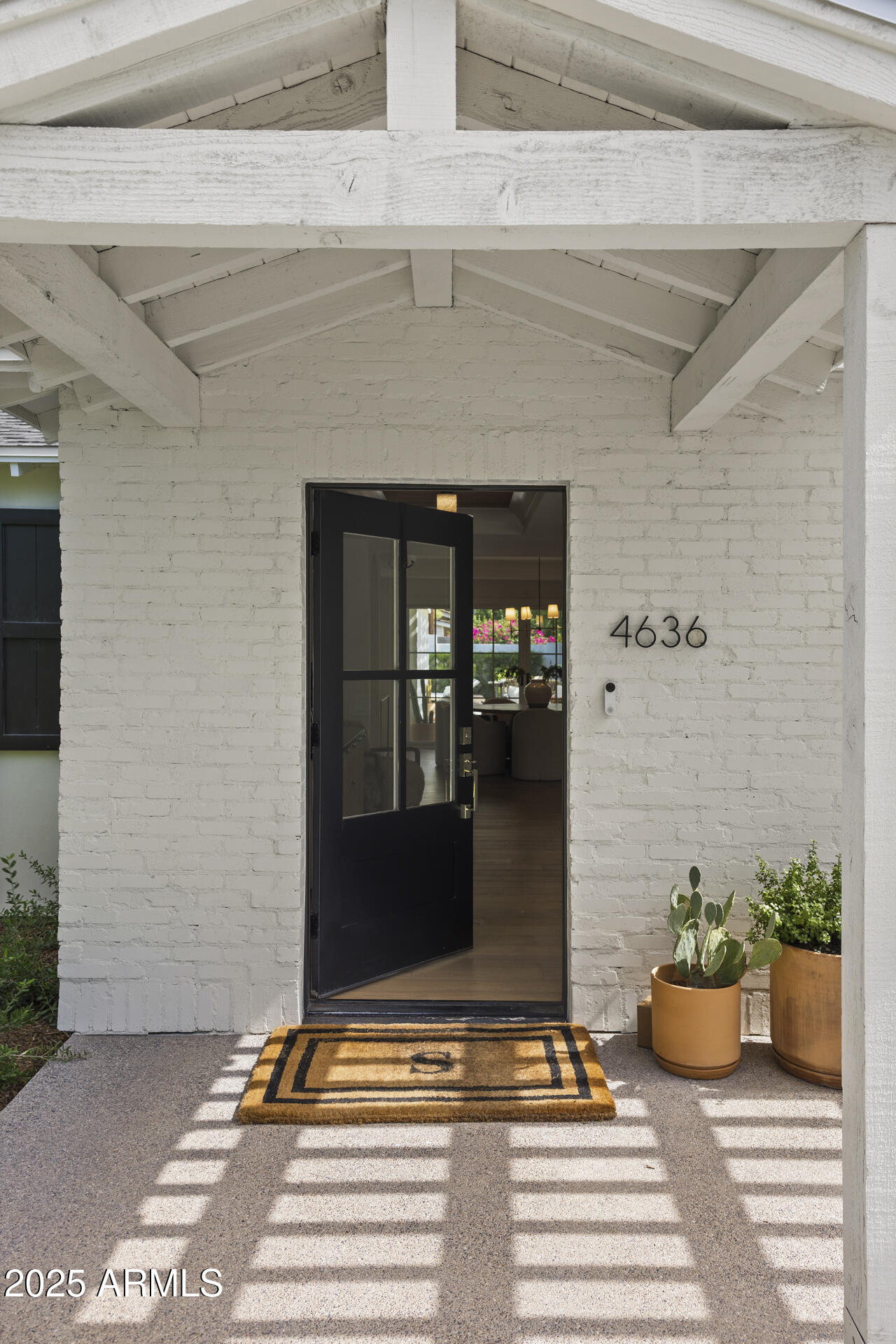 4636 E CALLE VENTURA