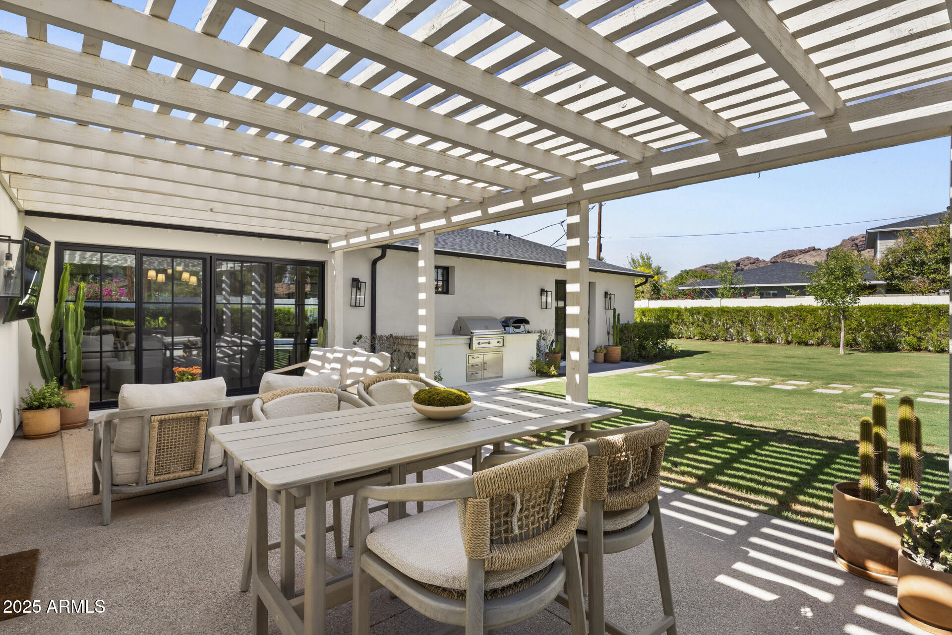 4636 E CALLE VENTURA