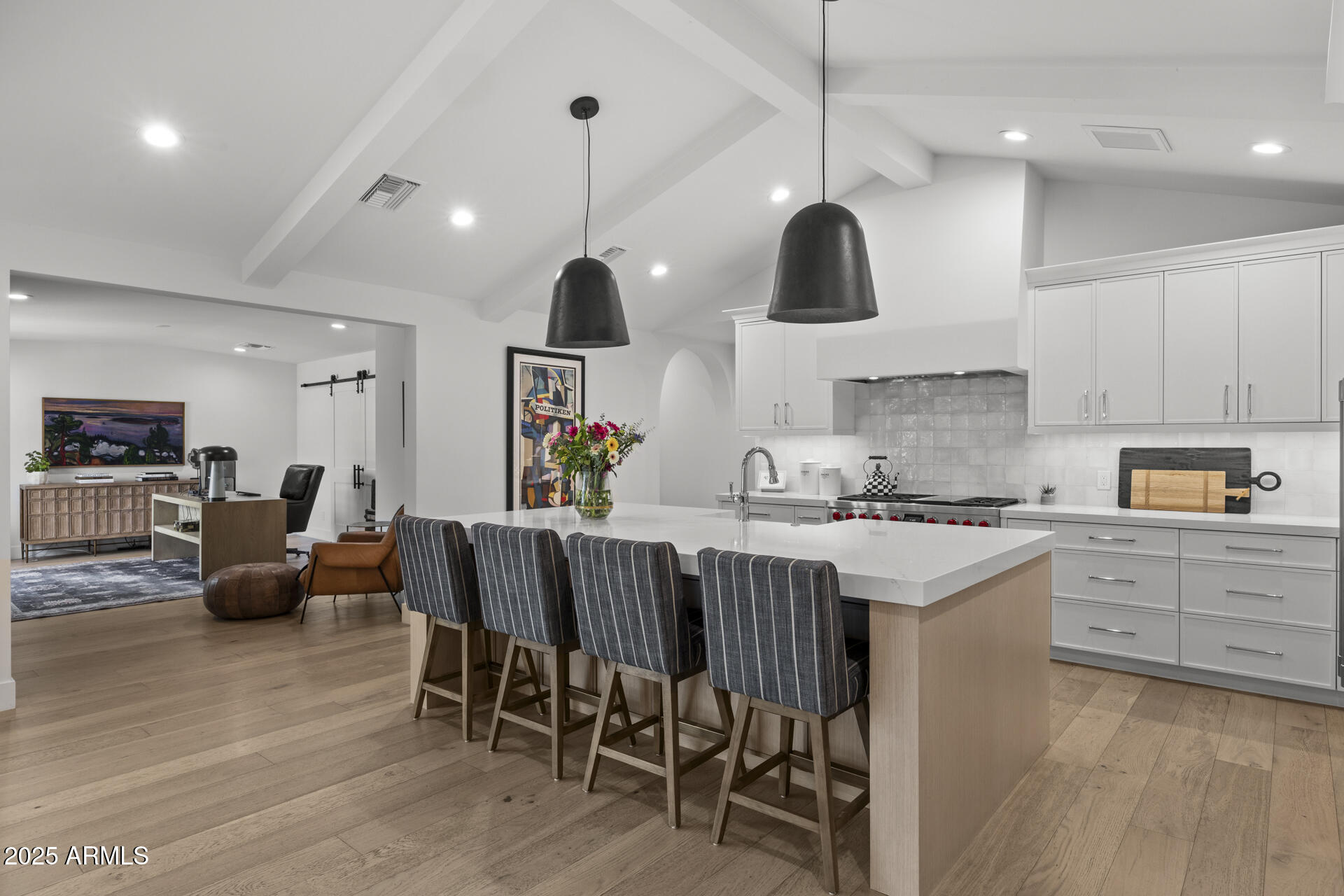 4636 E CALLE VENTURA