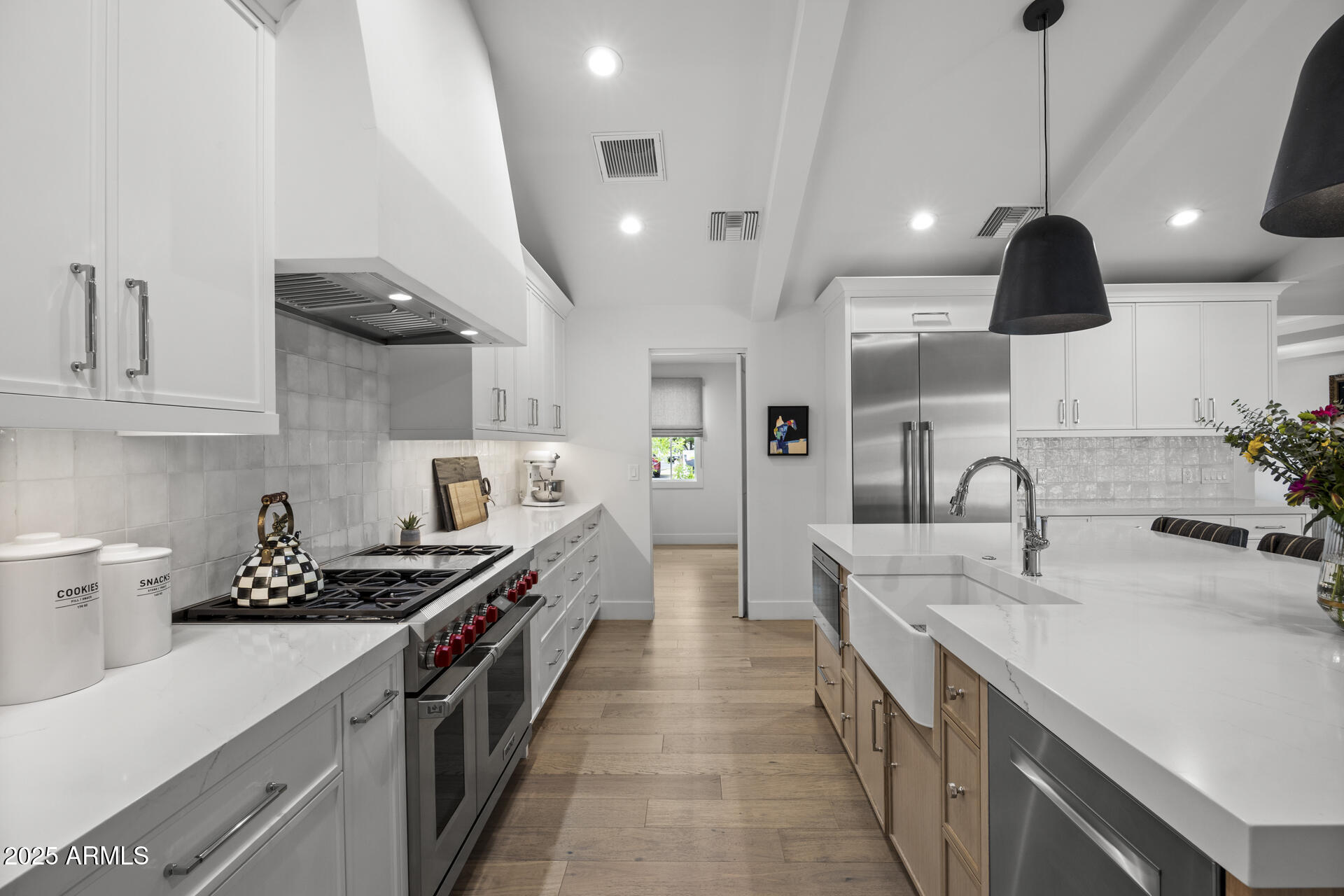 4636 E CALLE VENTURA