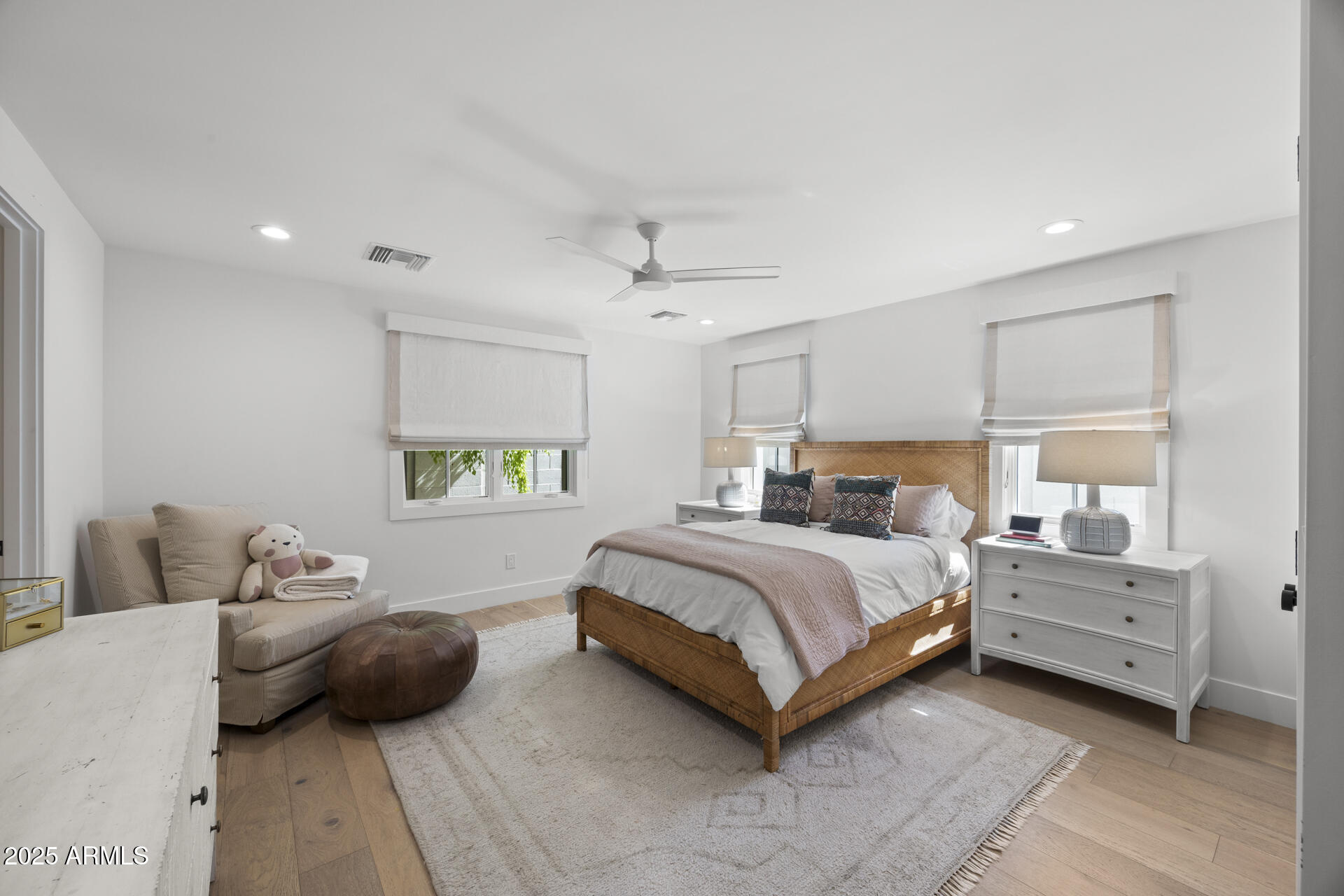 4636 E CALLE VENTURA