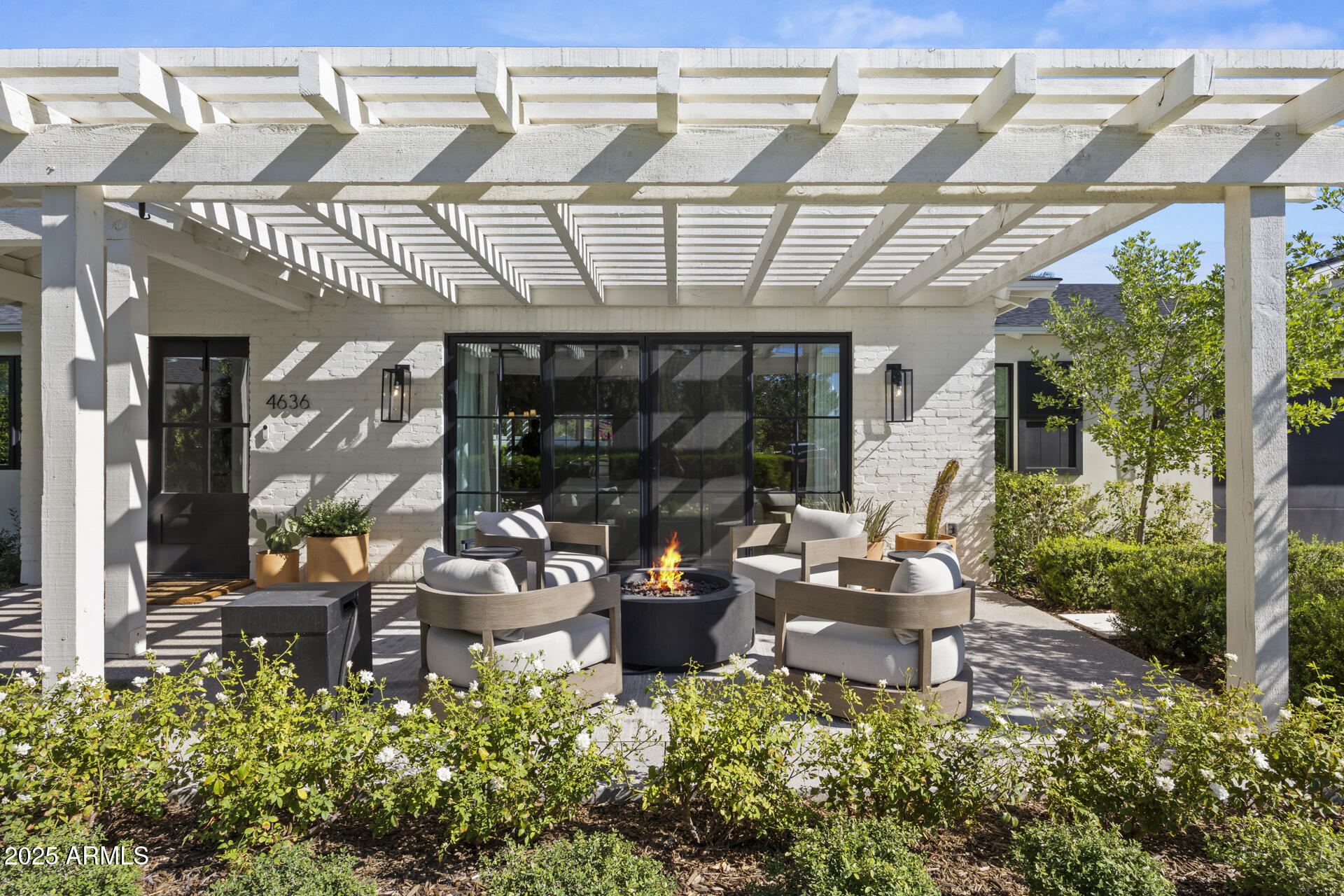 4636 E CALLE VENTURA