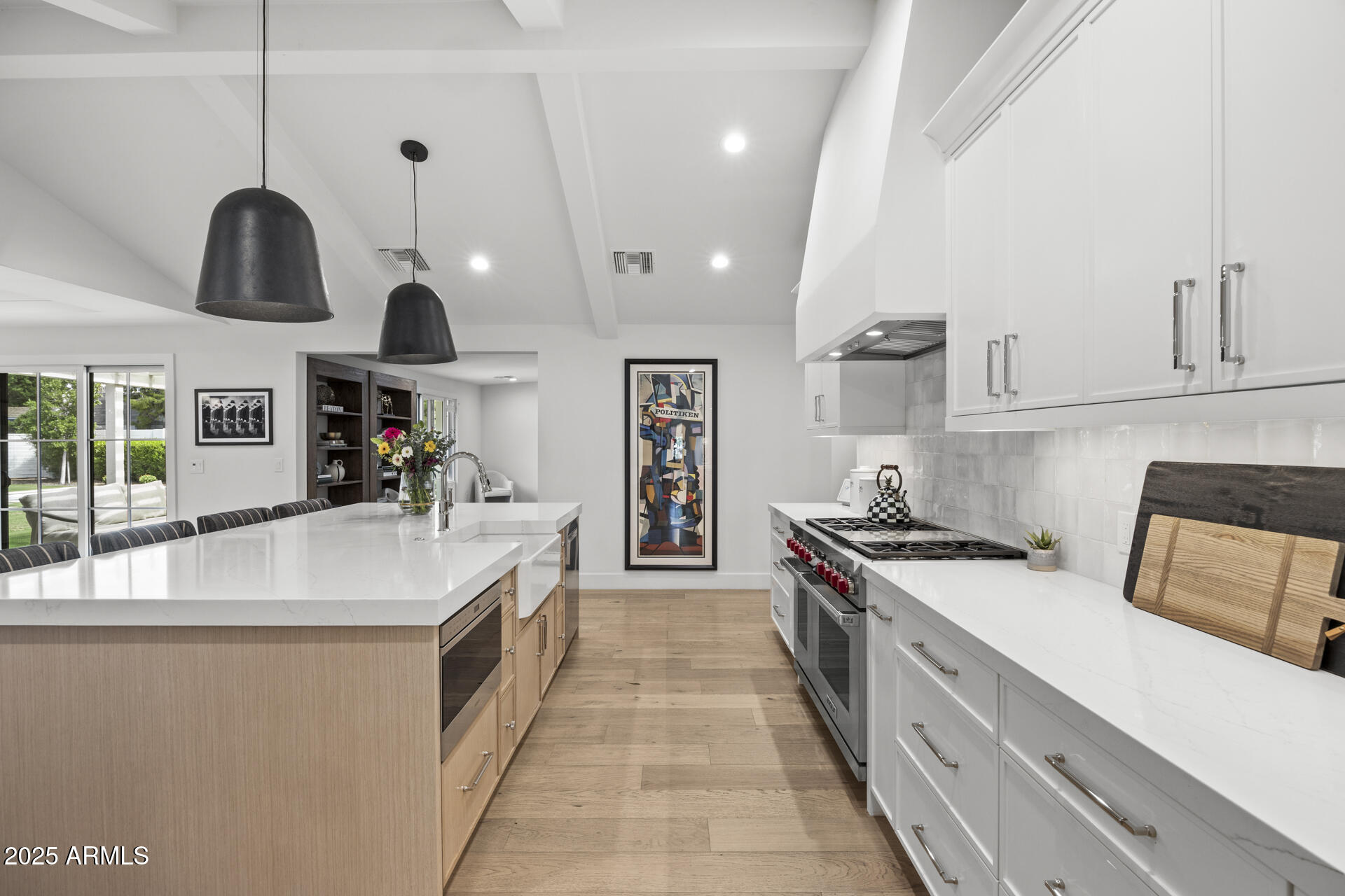 4636 E CALLE VENTURA